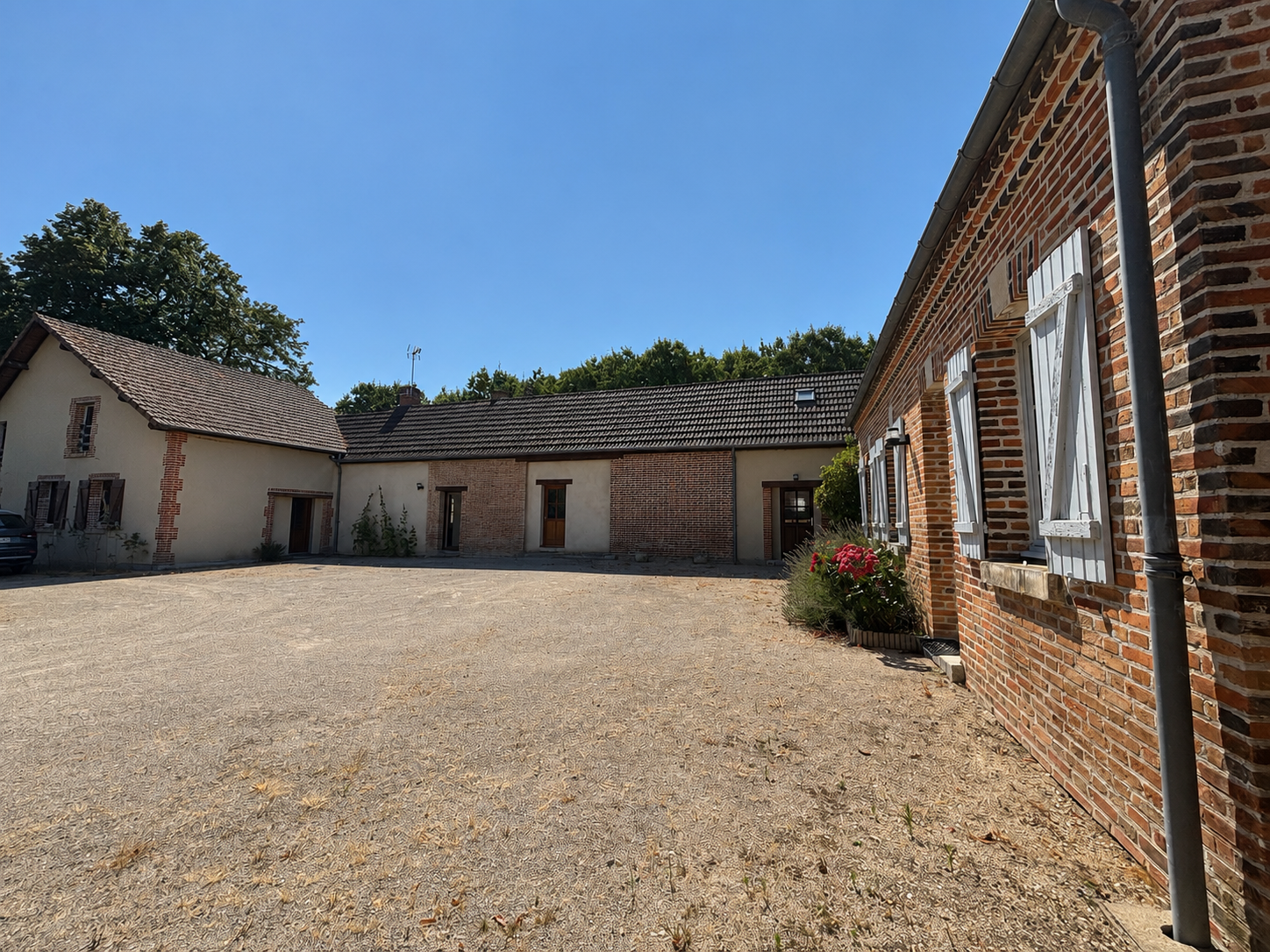 luxury house 13 Rooms for sale on LA FERTE ST AUBIN (45240)