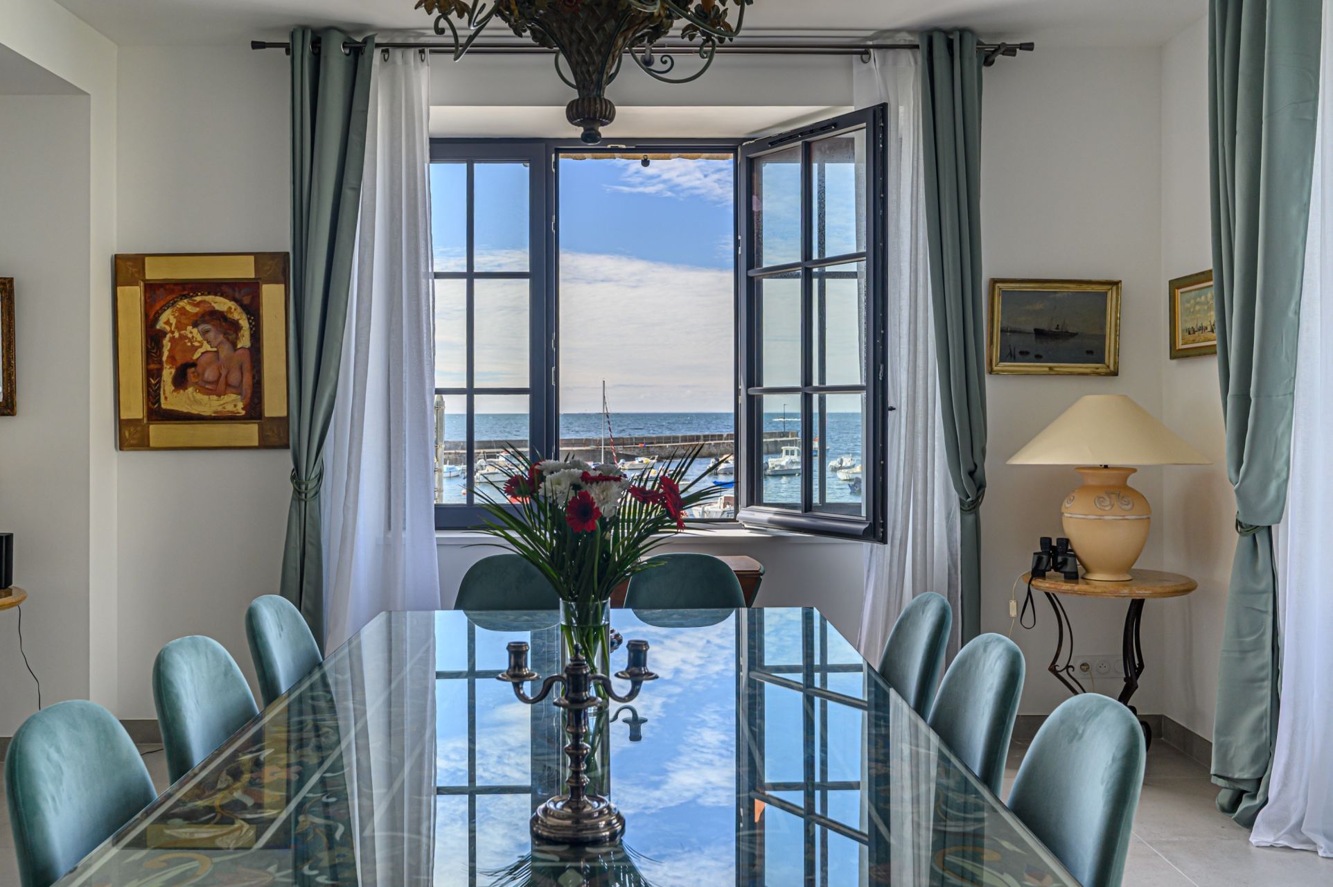 luxury house 8 Rooms for sale on ST PIERRE QUIBERON (56510)