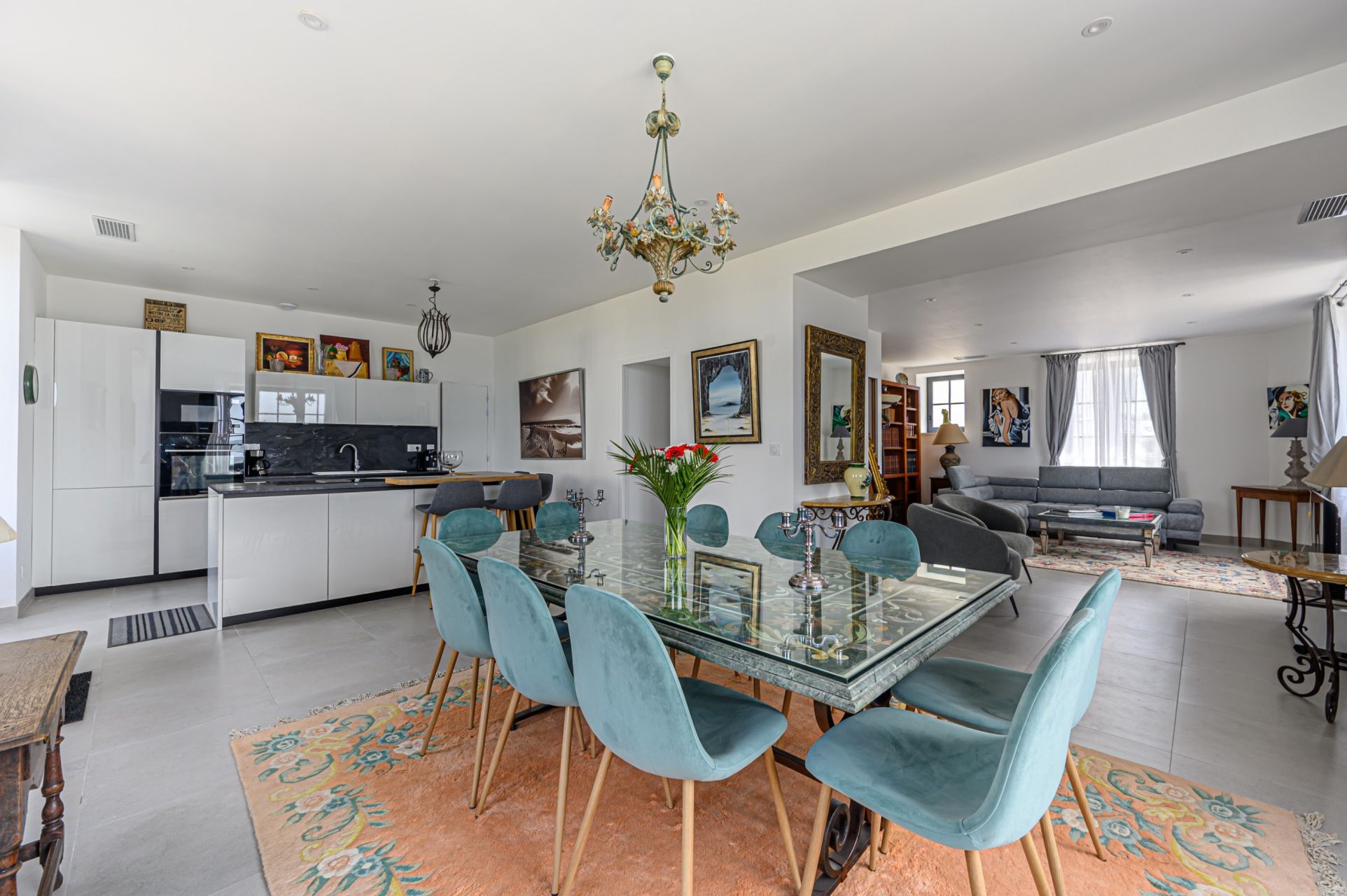 luxury house 8 Rooms for sale on ST PIERRE QUIBERON (56510)