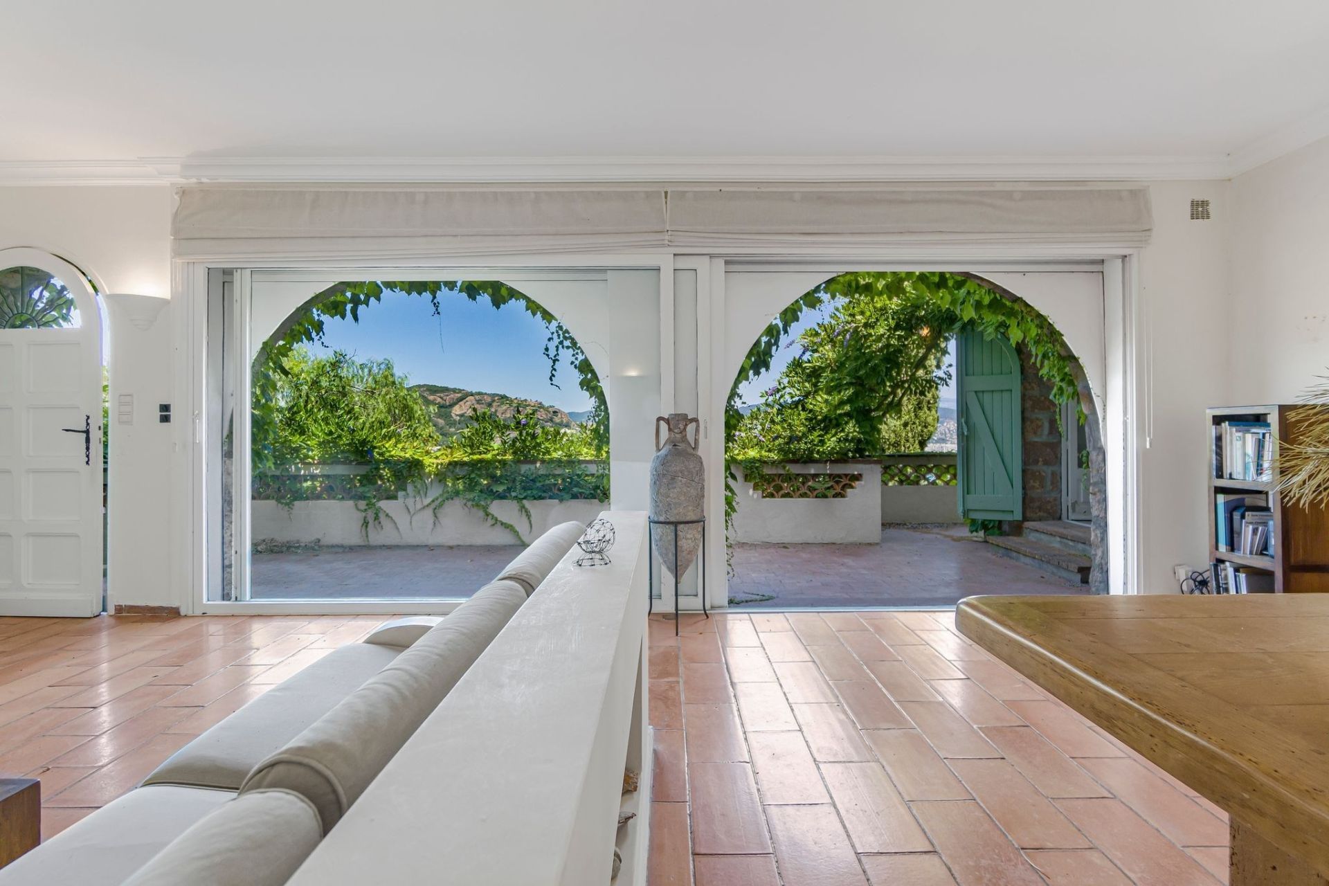 luxury provencale house 7 Rooms for sale on THEOULE SUR MER (06590)