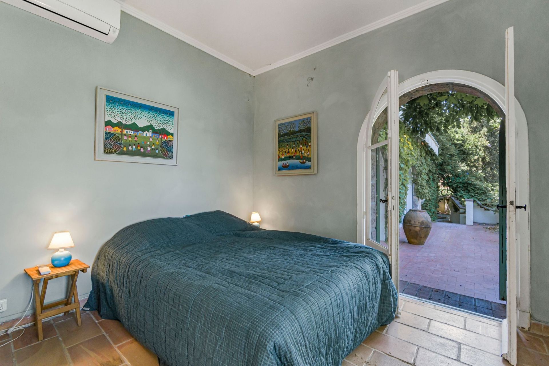 luxury provencale house 7 Rooms for sale on THEOULE SUR MER (06590)