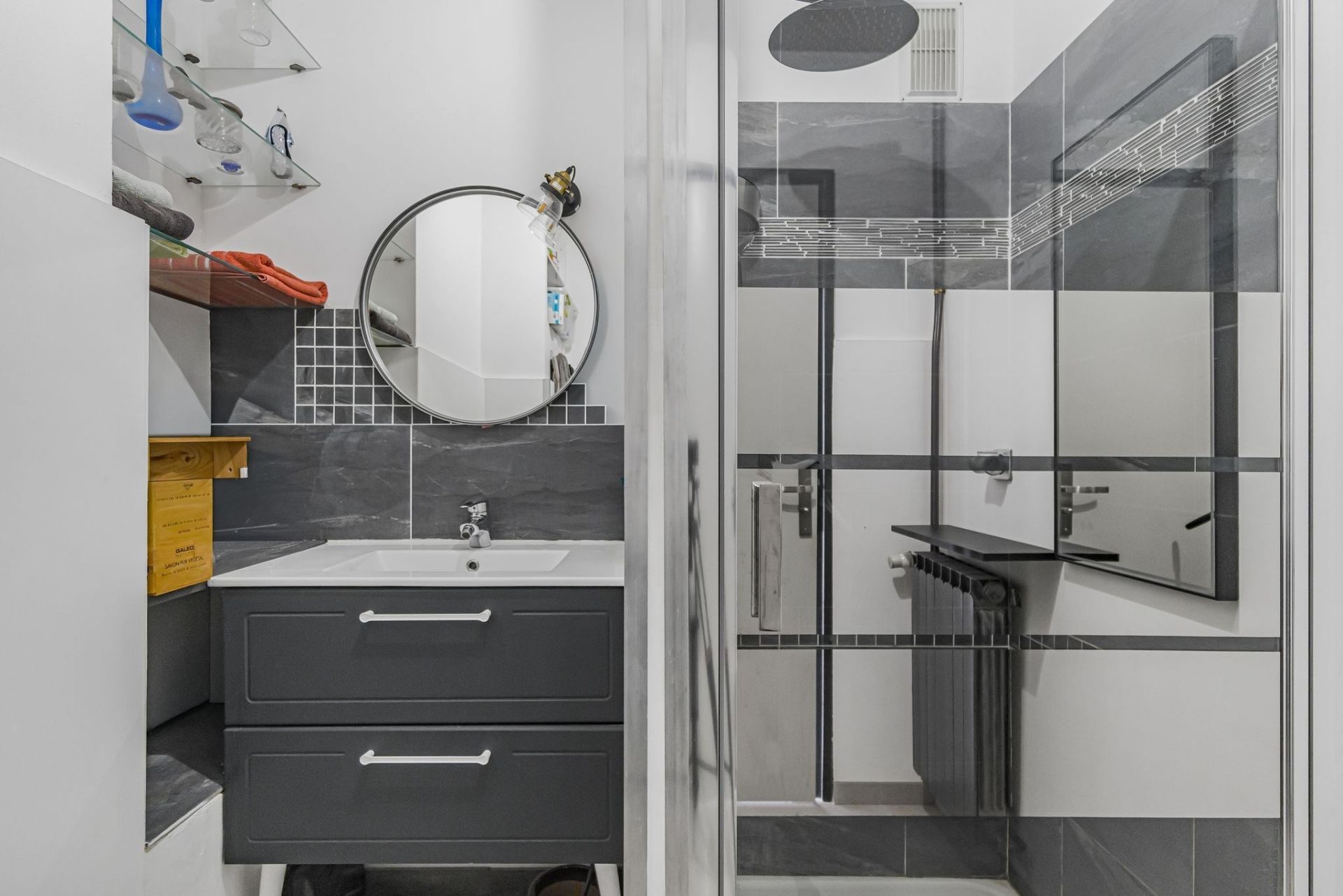 maison contemporaine 4 Pièces en vente sur ANTHEOR (83530)