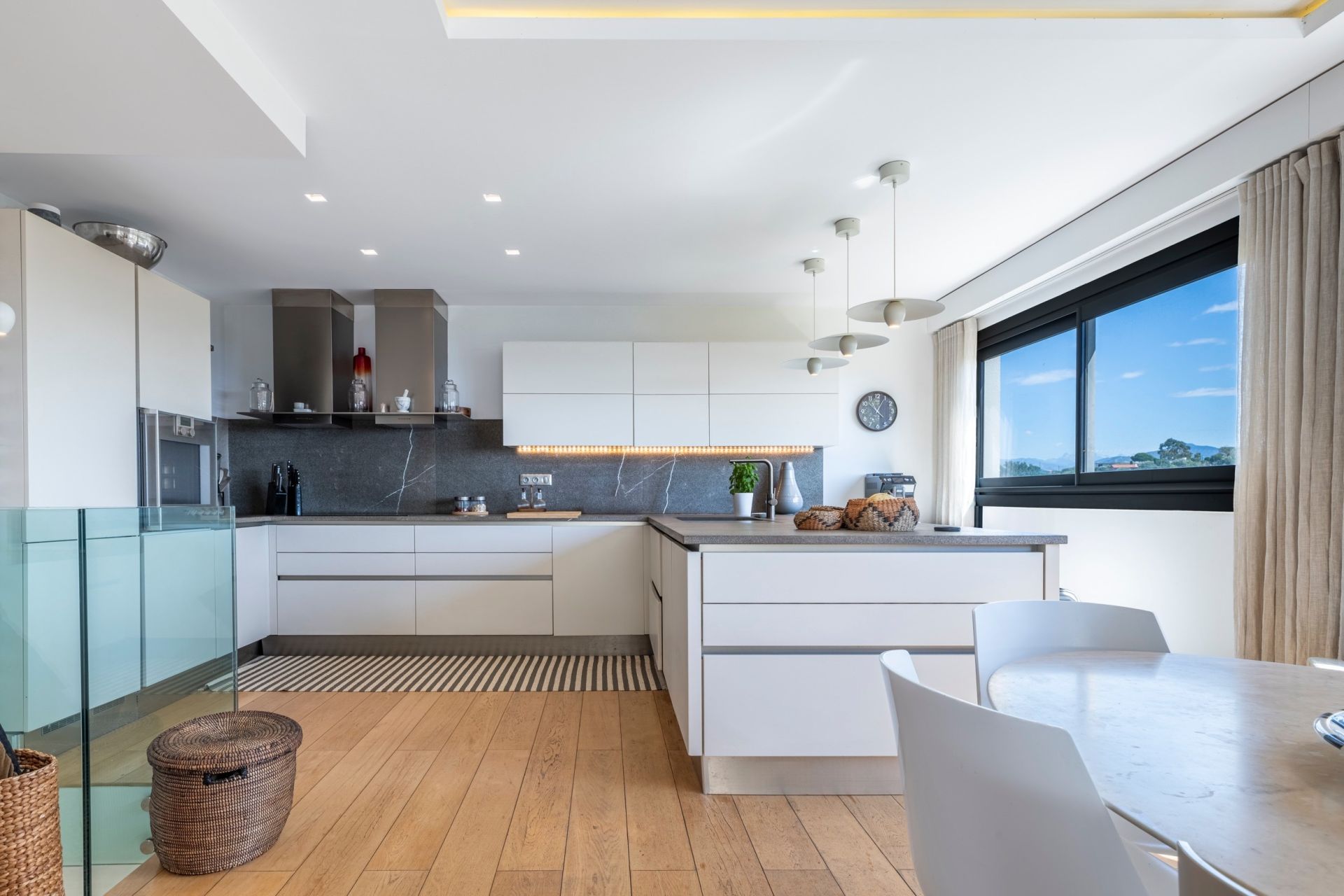 maison contemporaine 5 Pièces en vente sur NICE (06000)