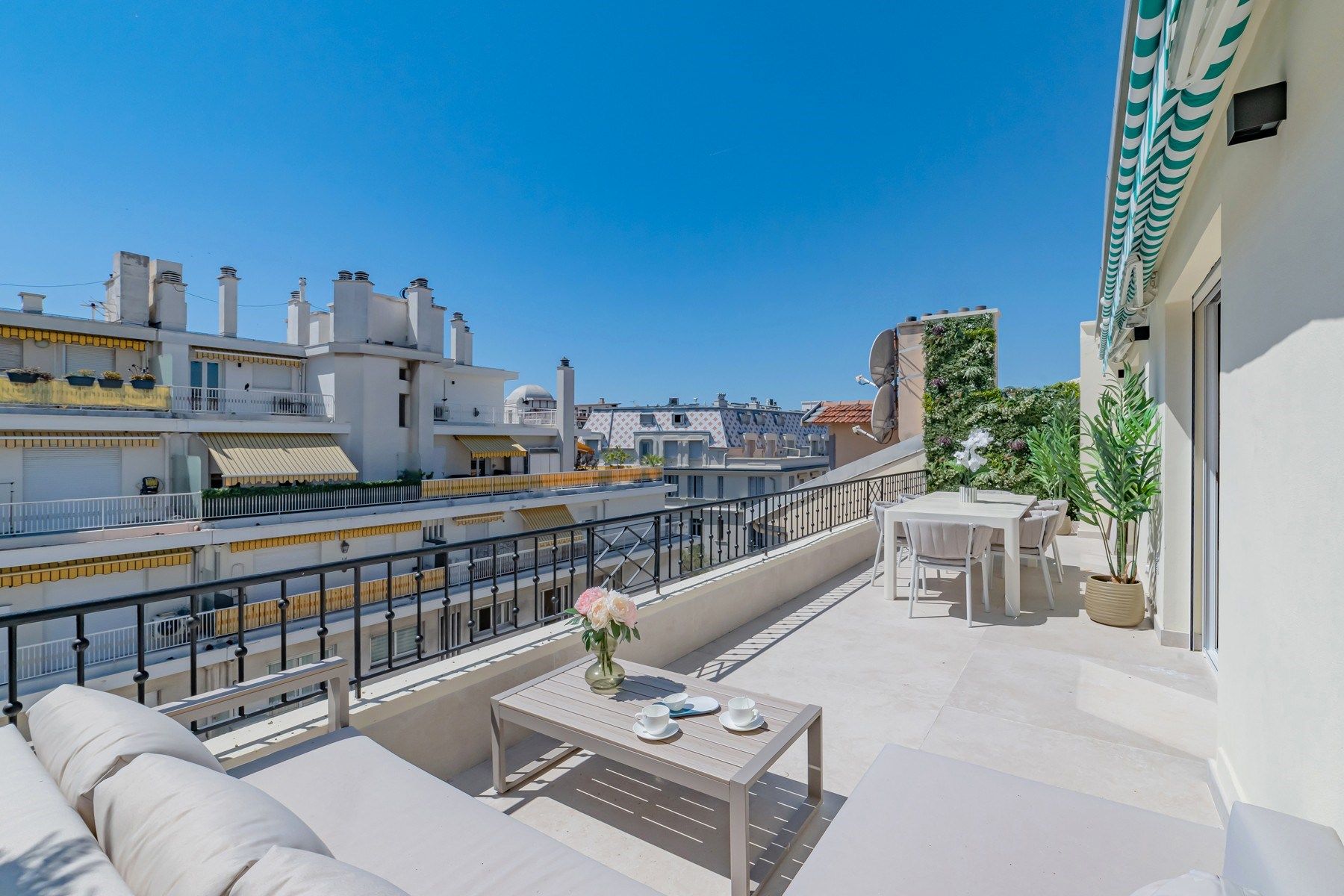 penthouse 3 Pièces en vente sur NICE (06000)