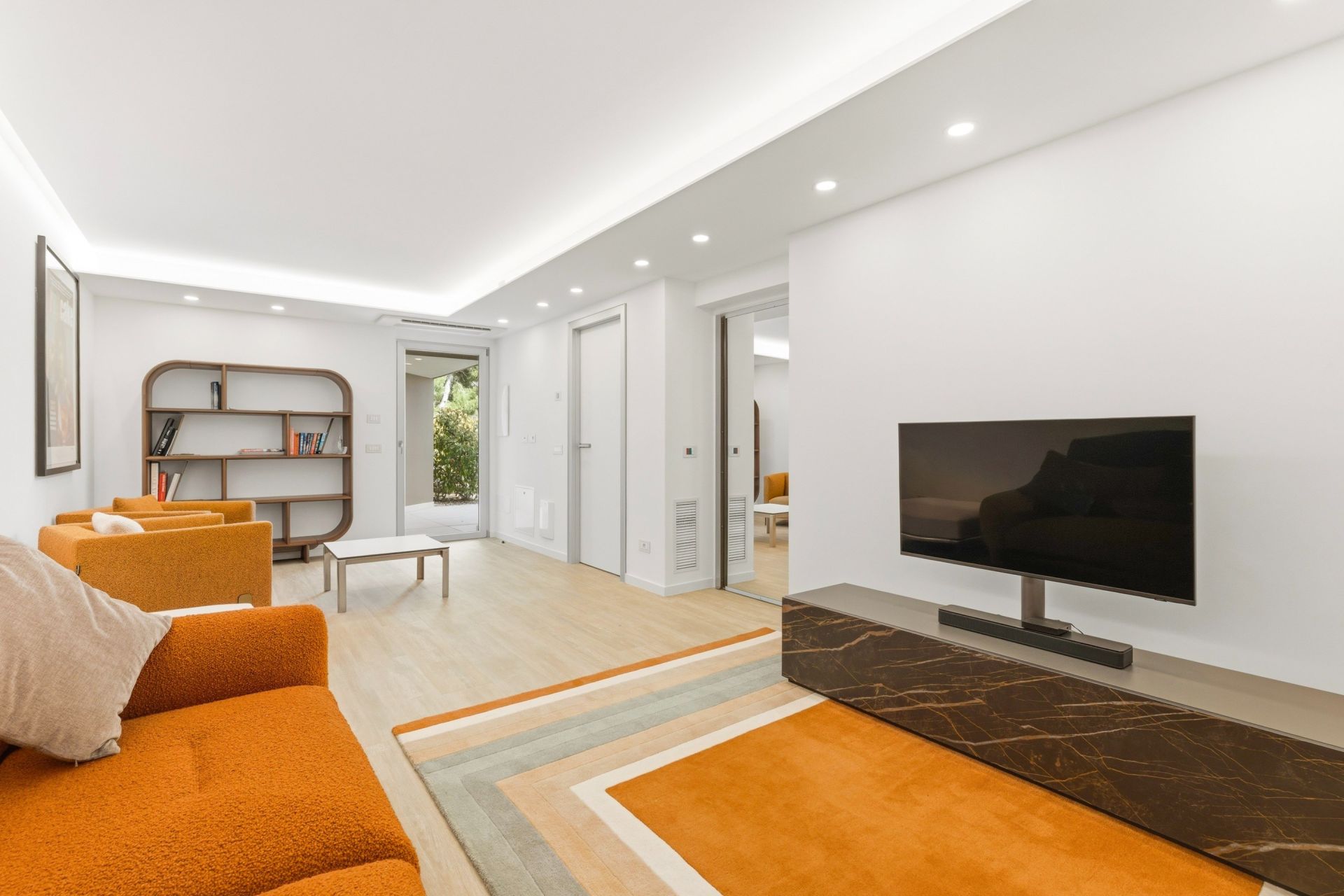 contemporary house 7 Rooms for sale on EZE (06360)