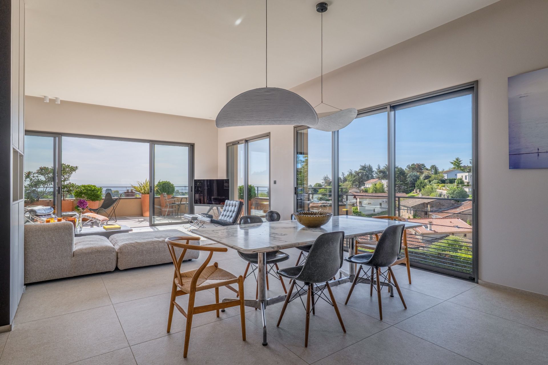 contemporary house 5 Rooms for sale on ST DIDIER AU MONT D OR (69370)