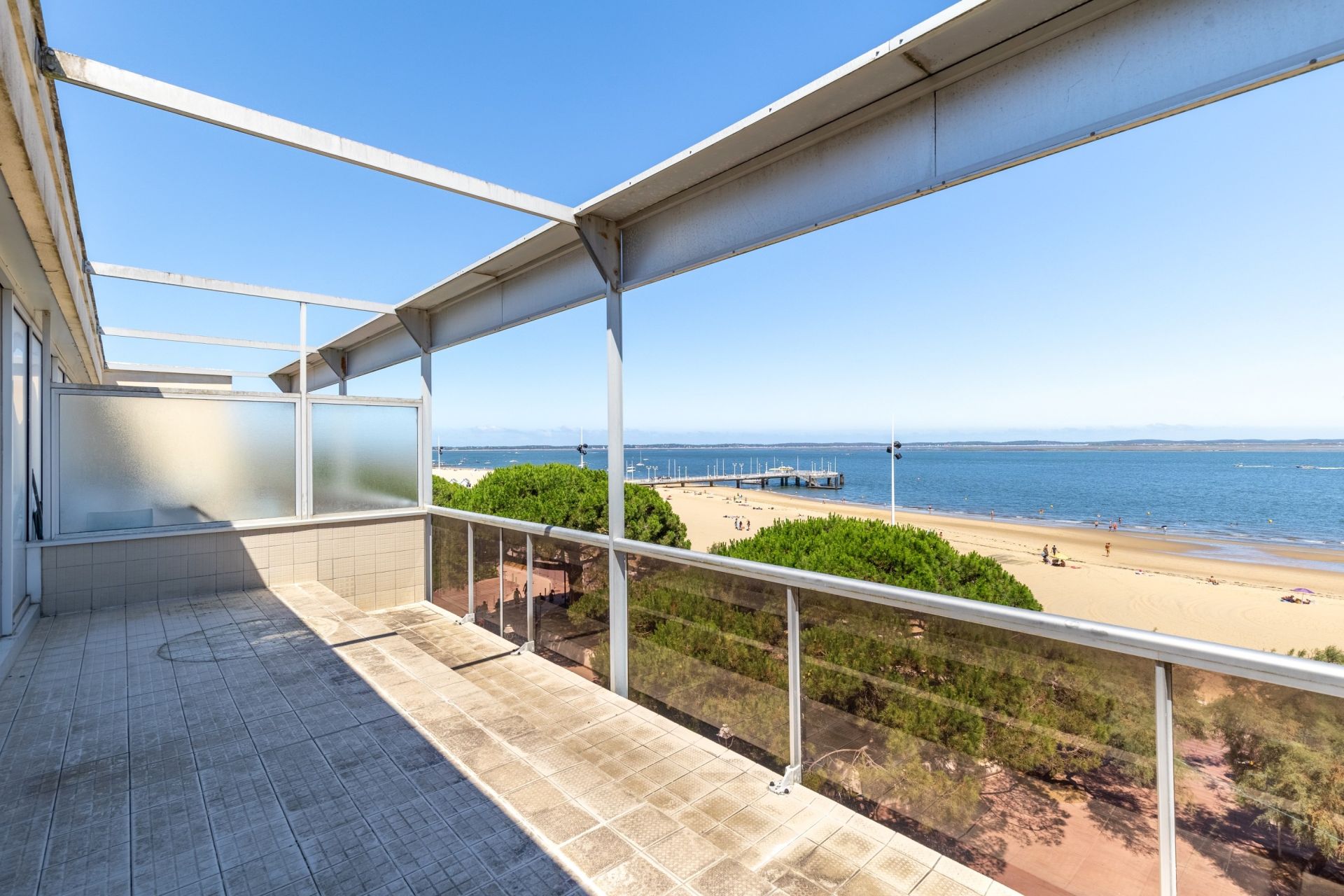 luxury apartment 3 Rooms for sale on ARCACHON (33120)
