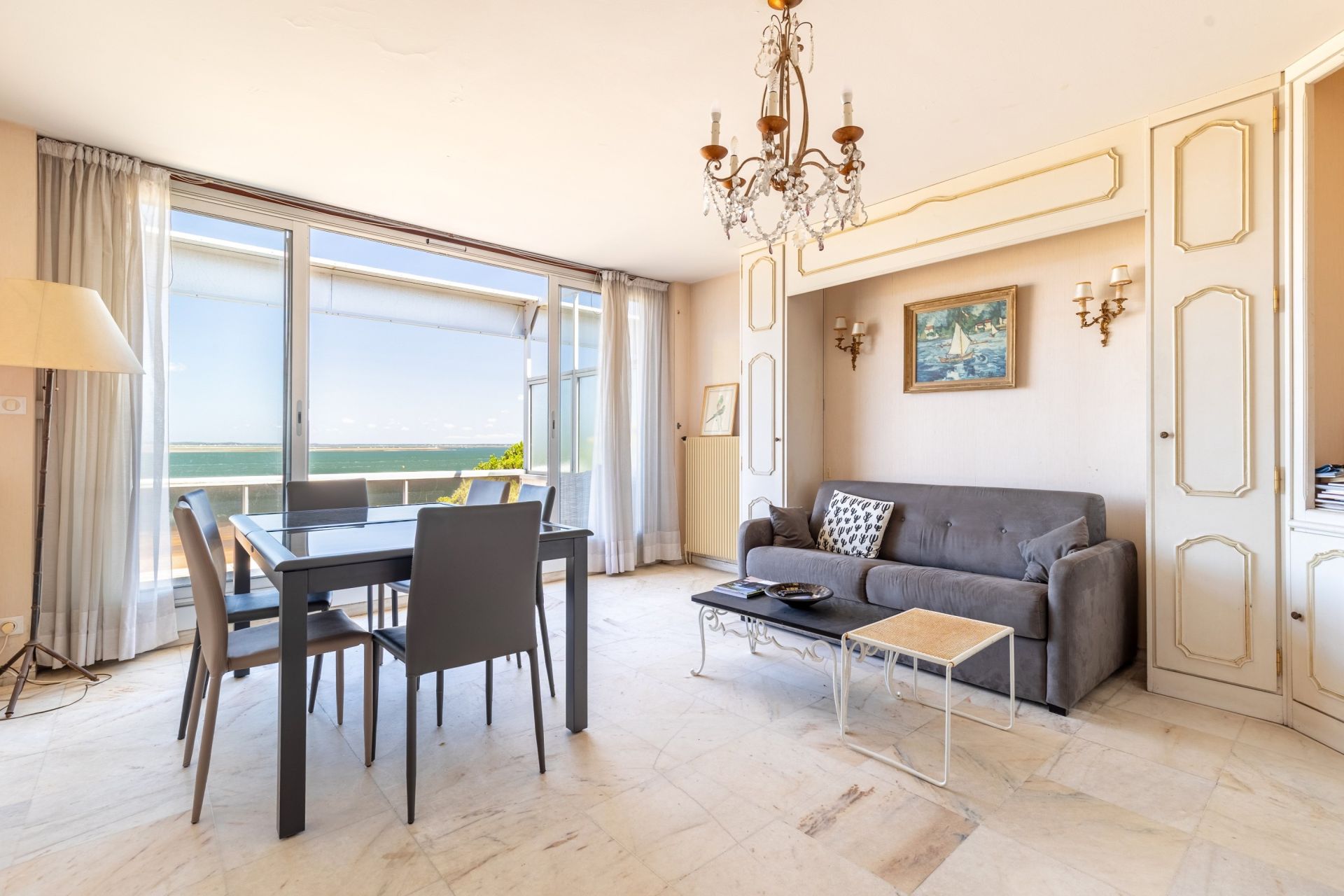 luxury apartment 3 Rooms for sale on ARCACHON (33120)