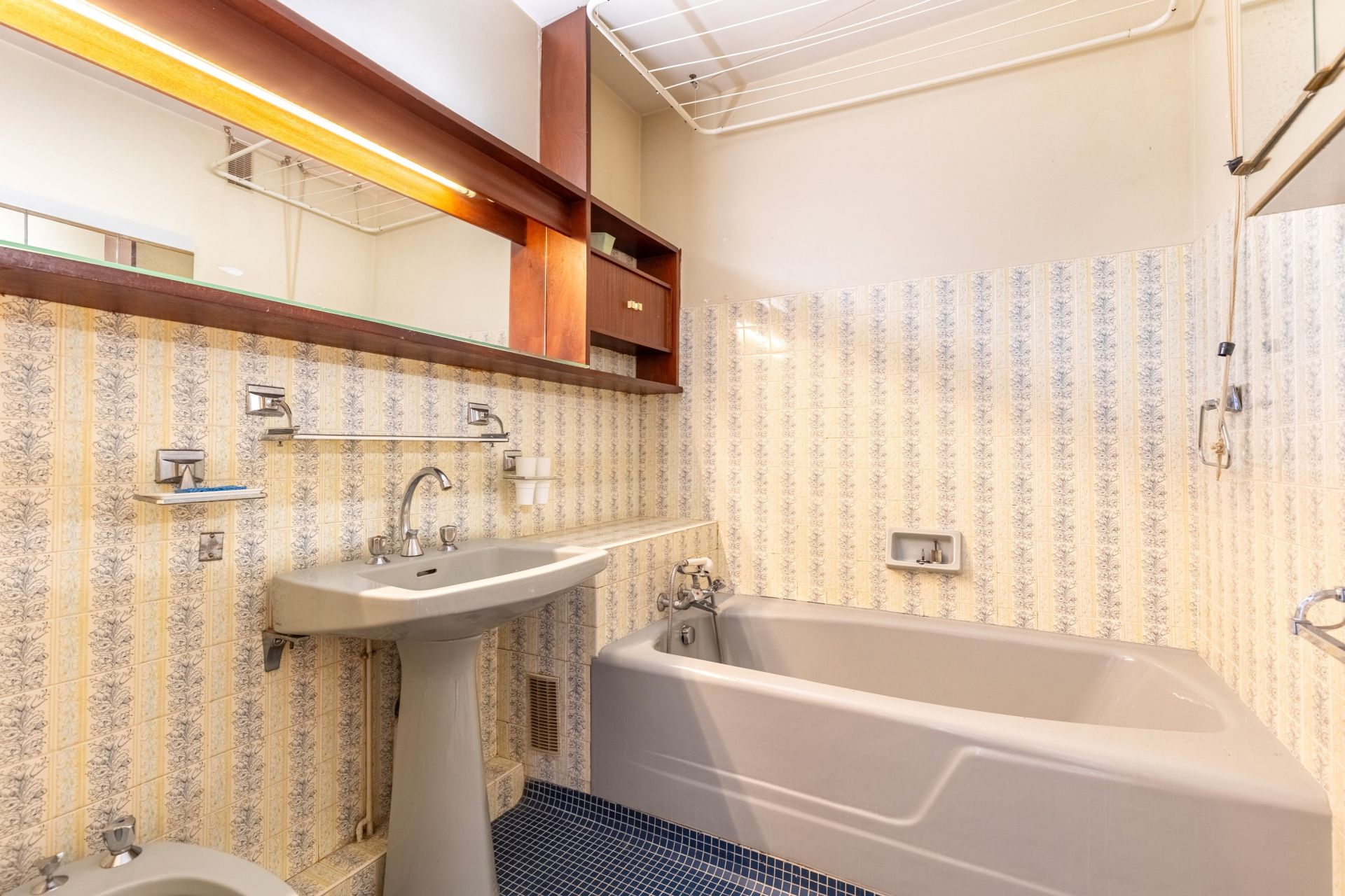 luxury apartment 3 Rooms for sale on ARCACHON (33120)