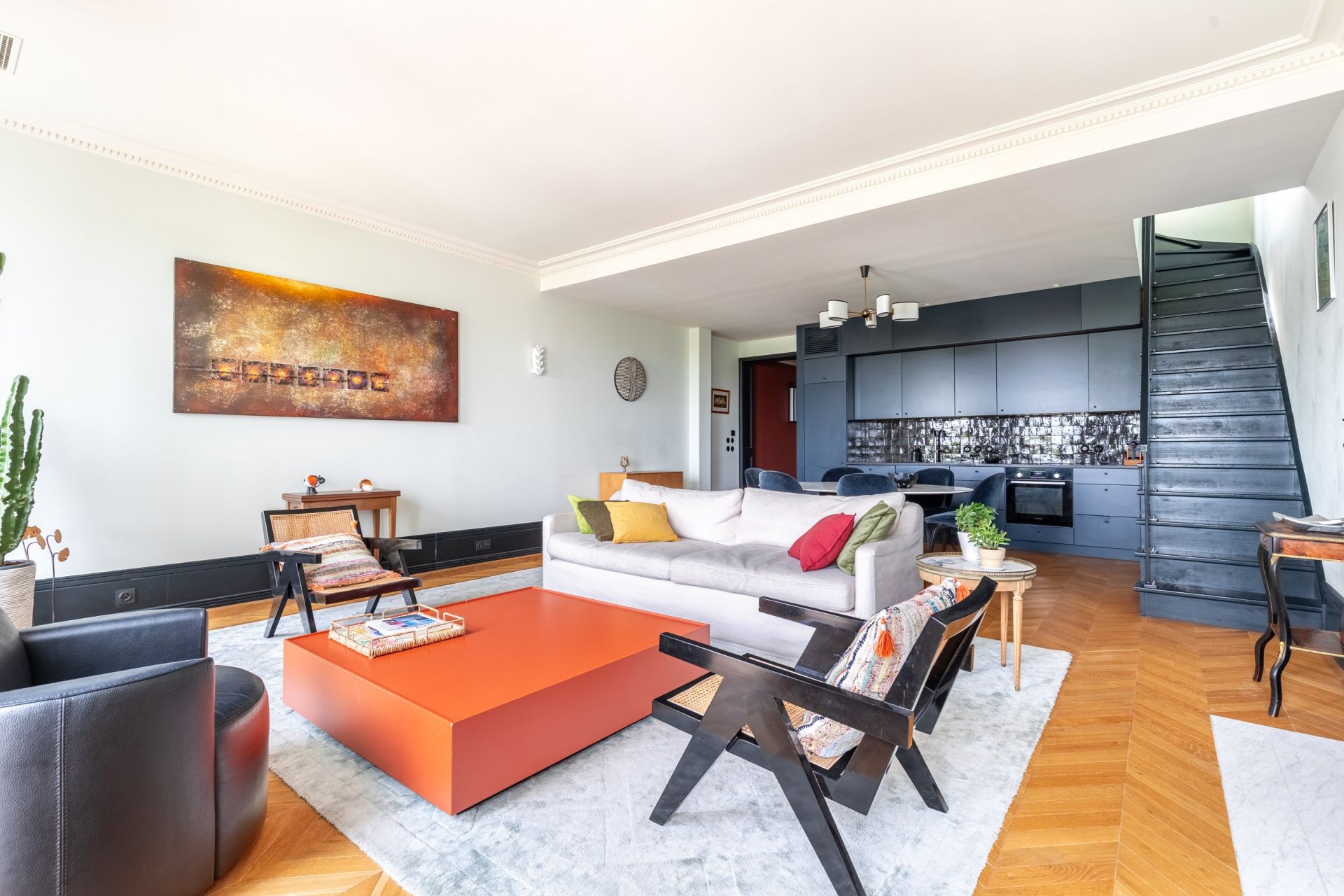 luxury apartment 4 Rooms for sale on BORDEAUX (33000)