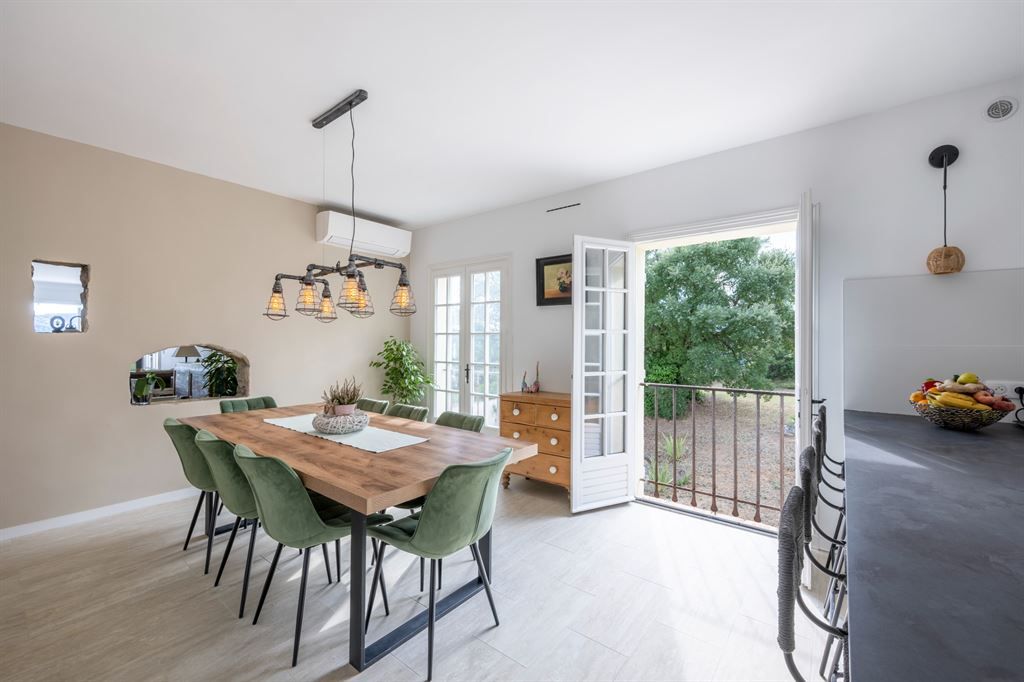 luxury villa 10 Rooms for sale on PEYMEINADE (06530)