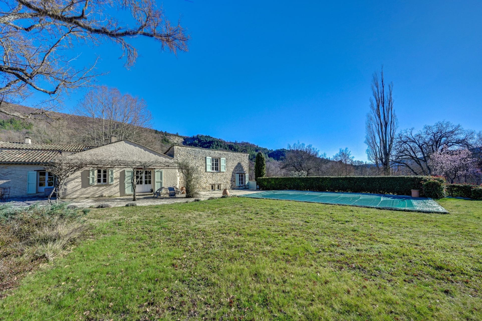 maison de luxe 15 Pièces en vente sur FORCALQUIER (04300)