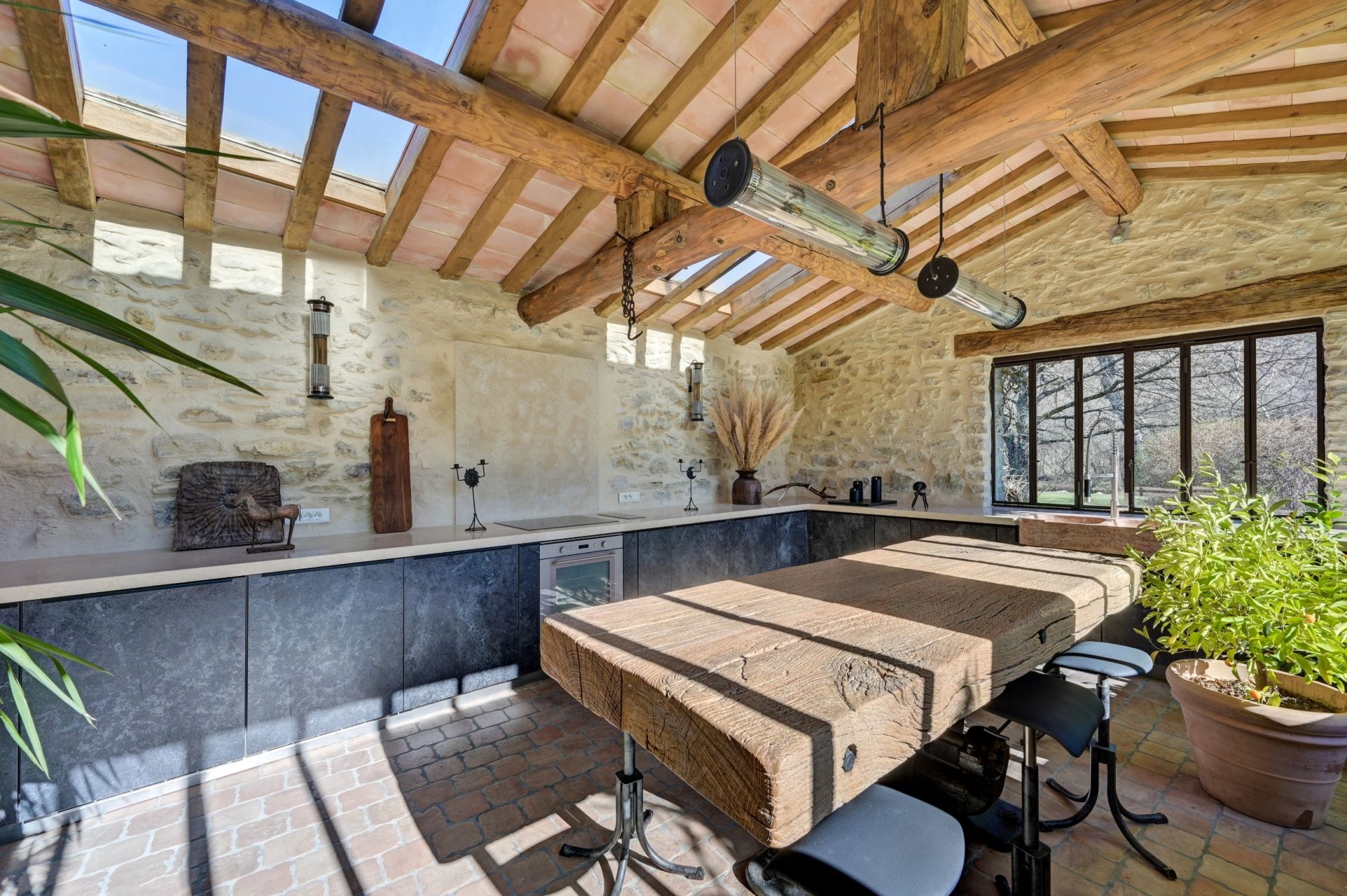 maison de luxe 15 Pièces en vente sur FORCALQUIER (04300)