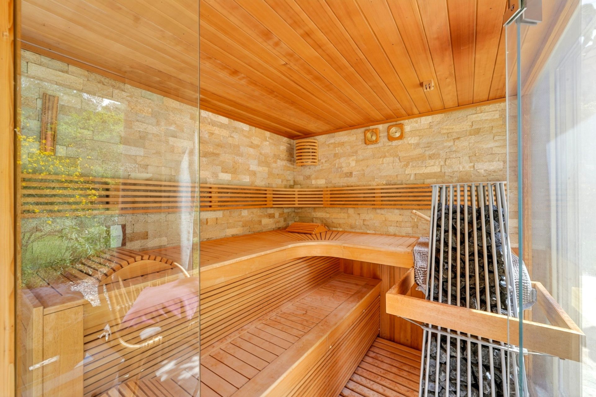 bastide 11 Pièces en vente sur SOLLIES TOUCAS (83210)