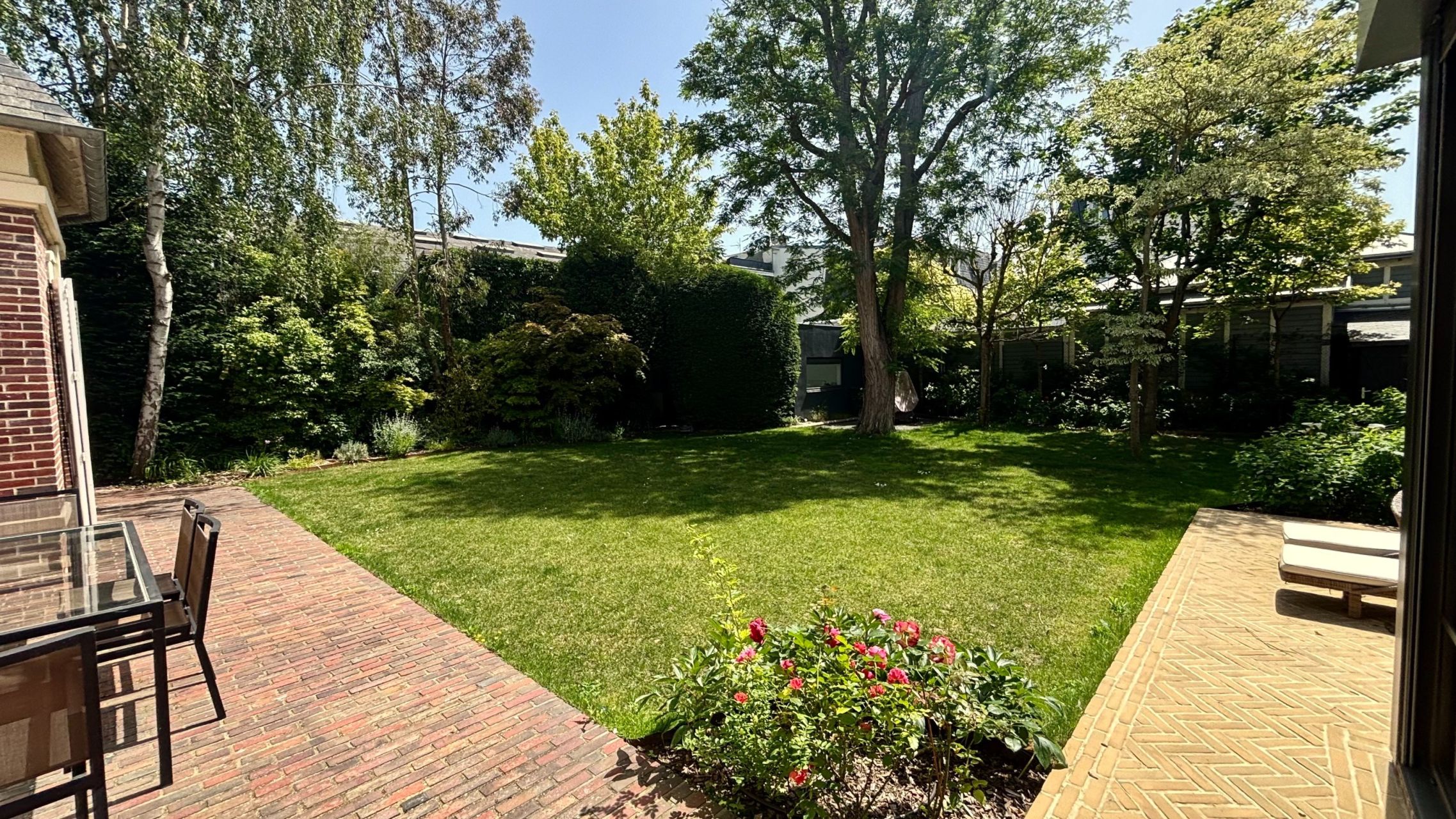 luxury house 8 Rooms for sale on DEAUVILLE (14800)