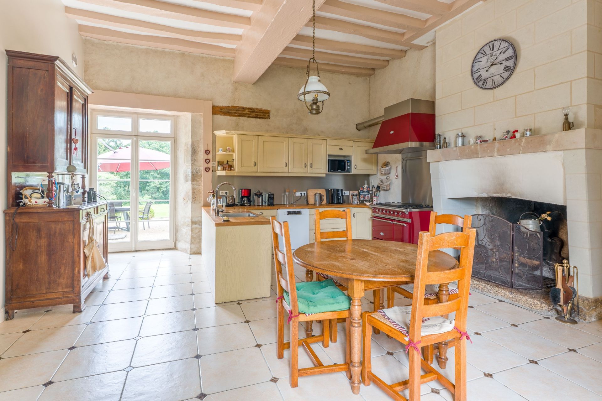 luxury house 8 Rooms for sale on GRANDCHAMP DES FONTAINES (44119)