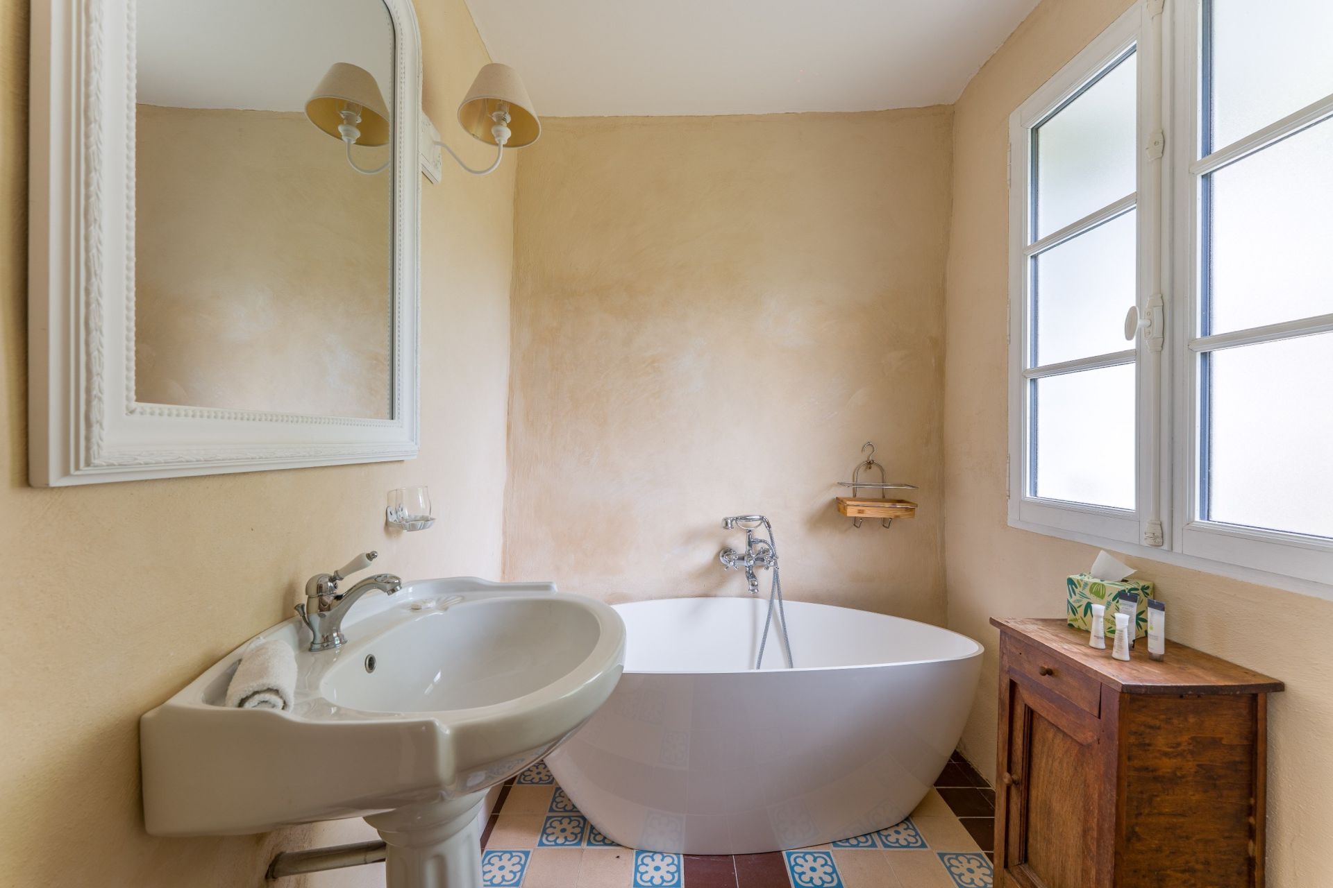 luxury house 8 Rooms for sale on GRANDCHAMP DES FONTAINES (44119)