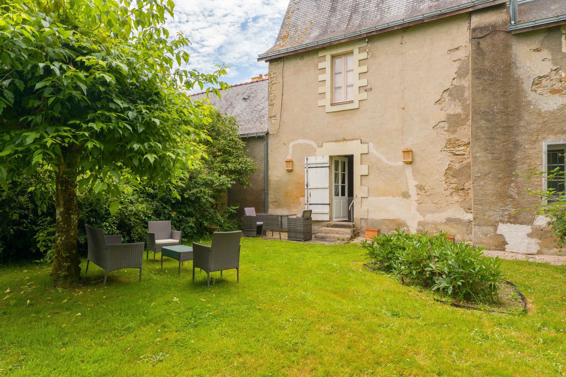 luxury house 8 Rooms for sale on GRANDCHAMP DES FONTAINES (44119)