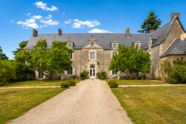Sale Luxury house Grandchamp-des-Fontaines 8&nbsp;Rooms 490&nbsp;m²