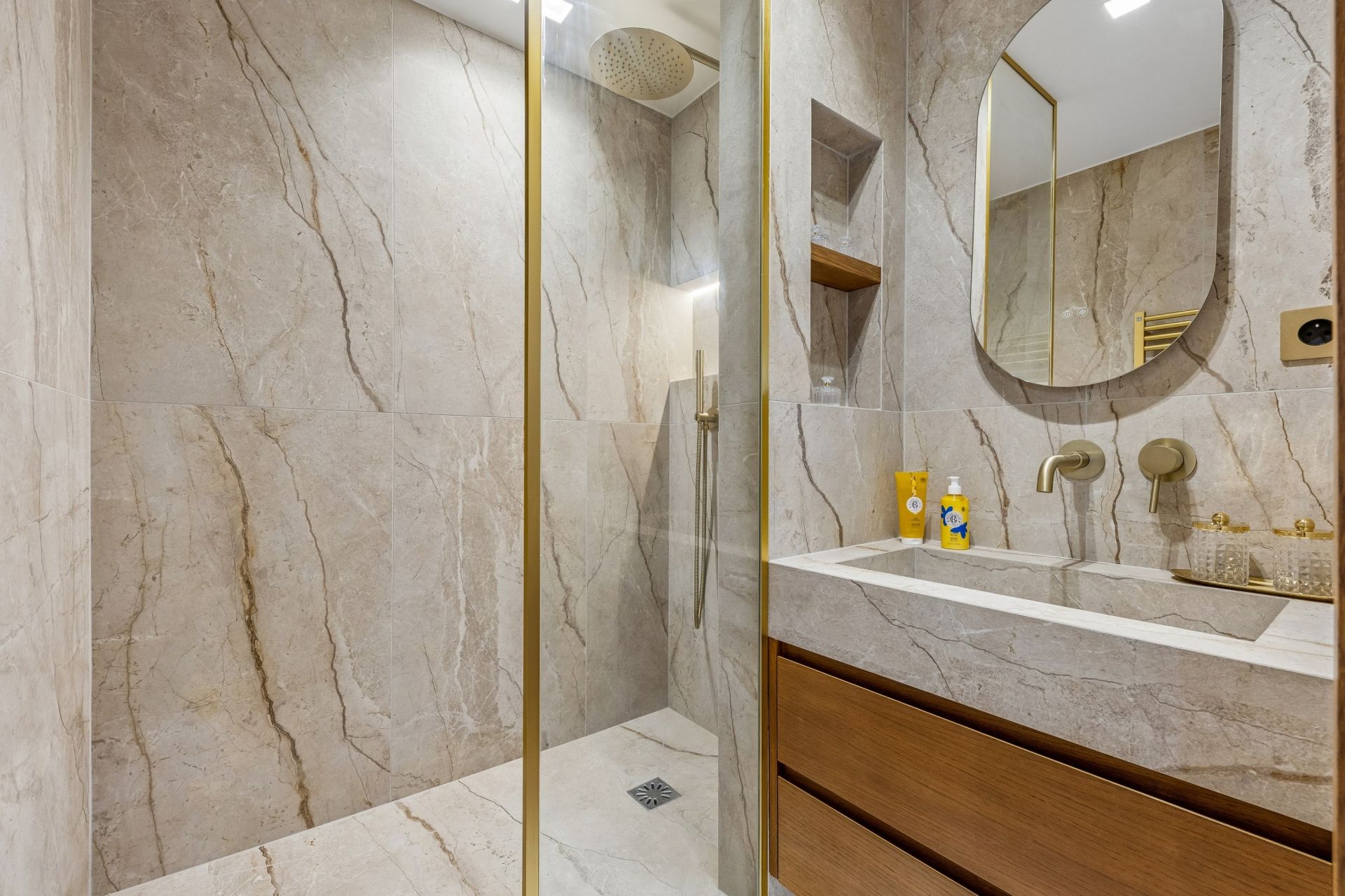 luxury apartment 3 Rooms for sale on PARIS (75008)