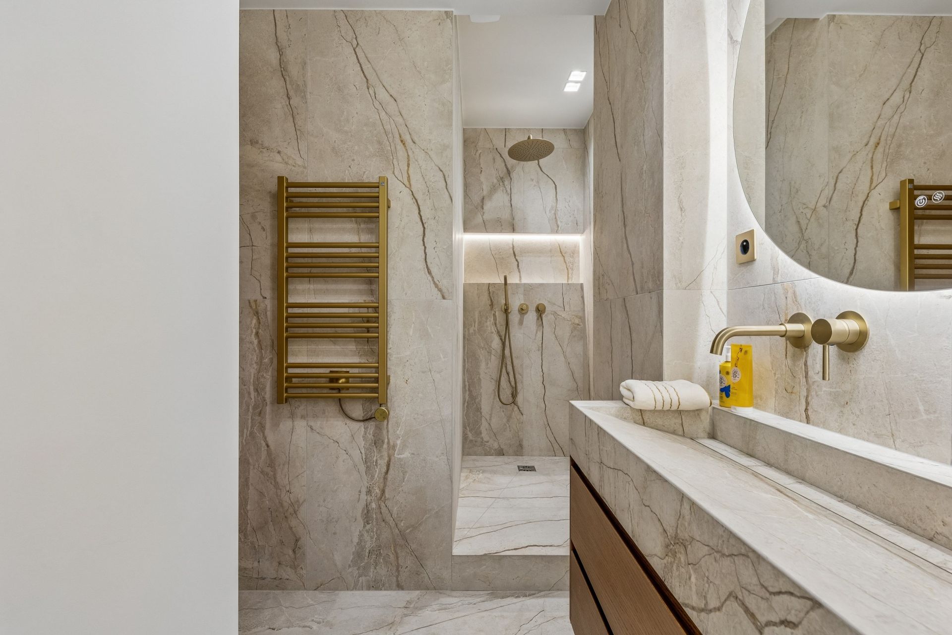 luxury apartment 3 Rooms for sale on PARIS (75008)