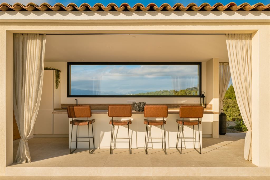 luxury villa 10 Rooms for sale on MOUGINS (06250)