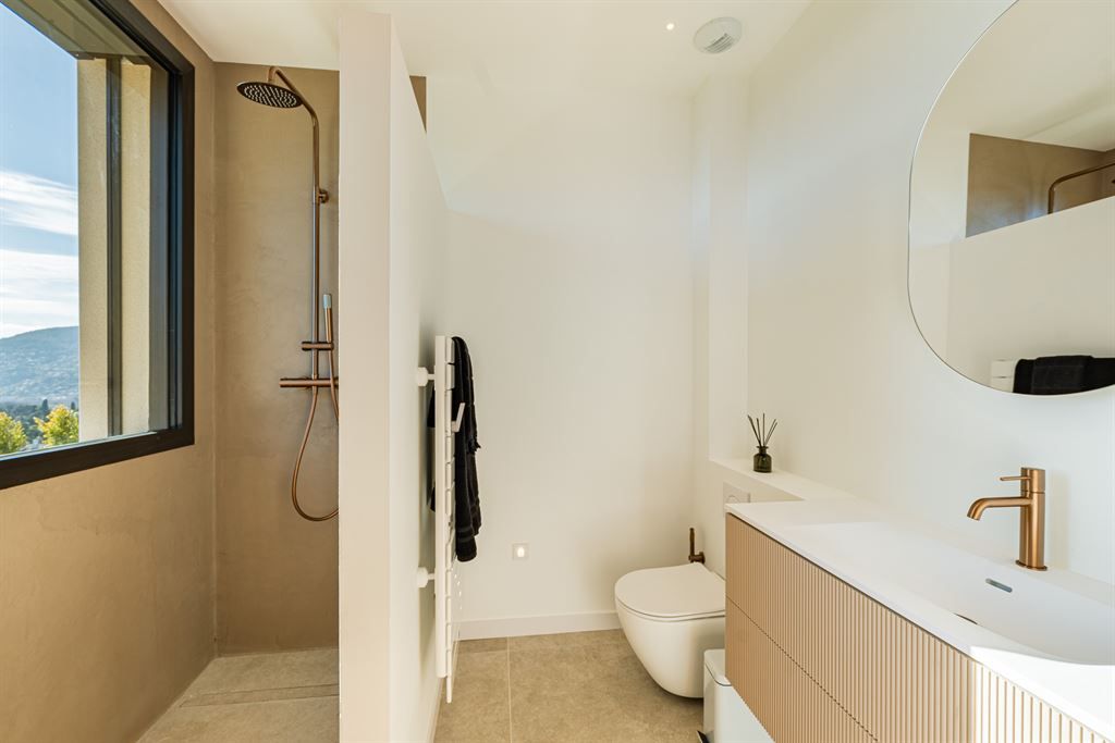 luxury villa 10 Rooms for sale on MOUGINS (06250)