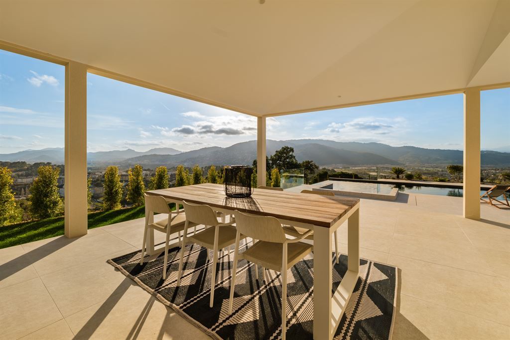 luxury villa 10 Rooms for sale on MOUGINS (06250)