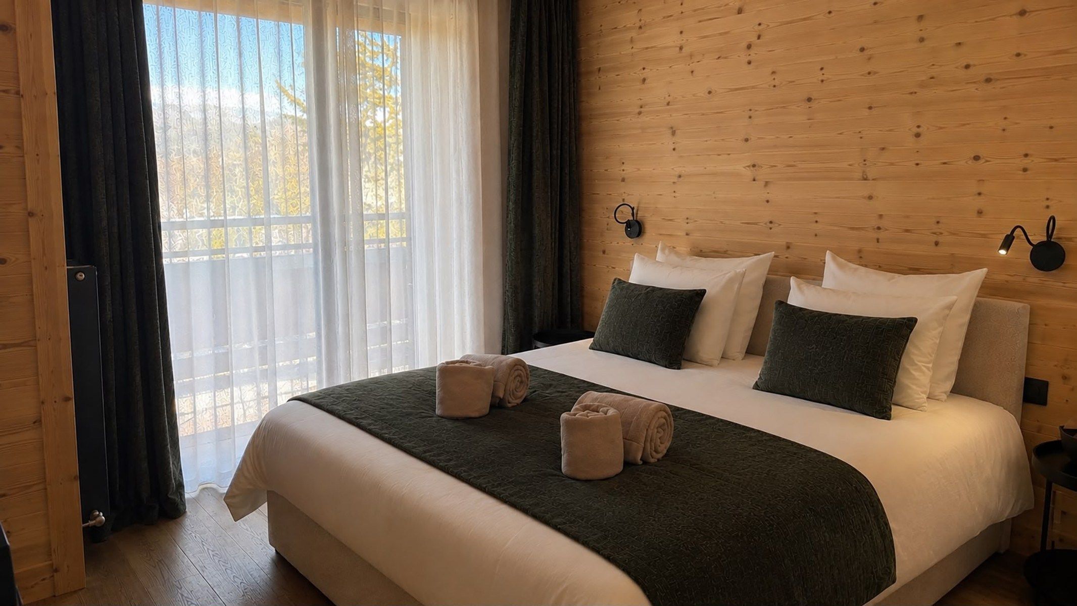 luxury apartment 5 Rooms for seasonal rent on L ALPE D HUEZ (38750)