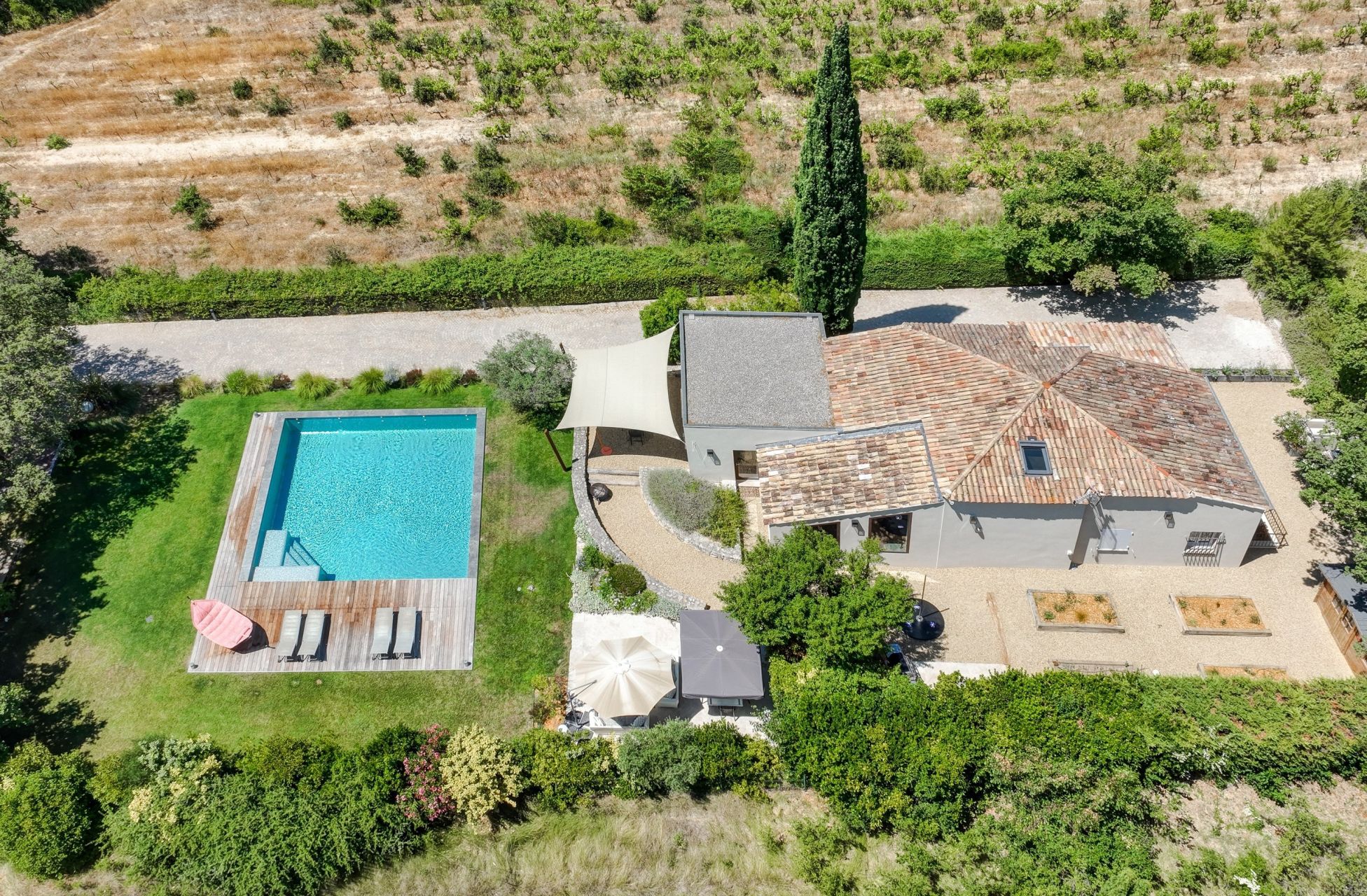 maison de luxe 6 Pièces en vente sur EGUILLES (13510)