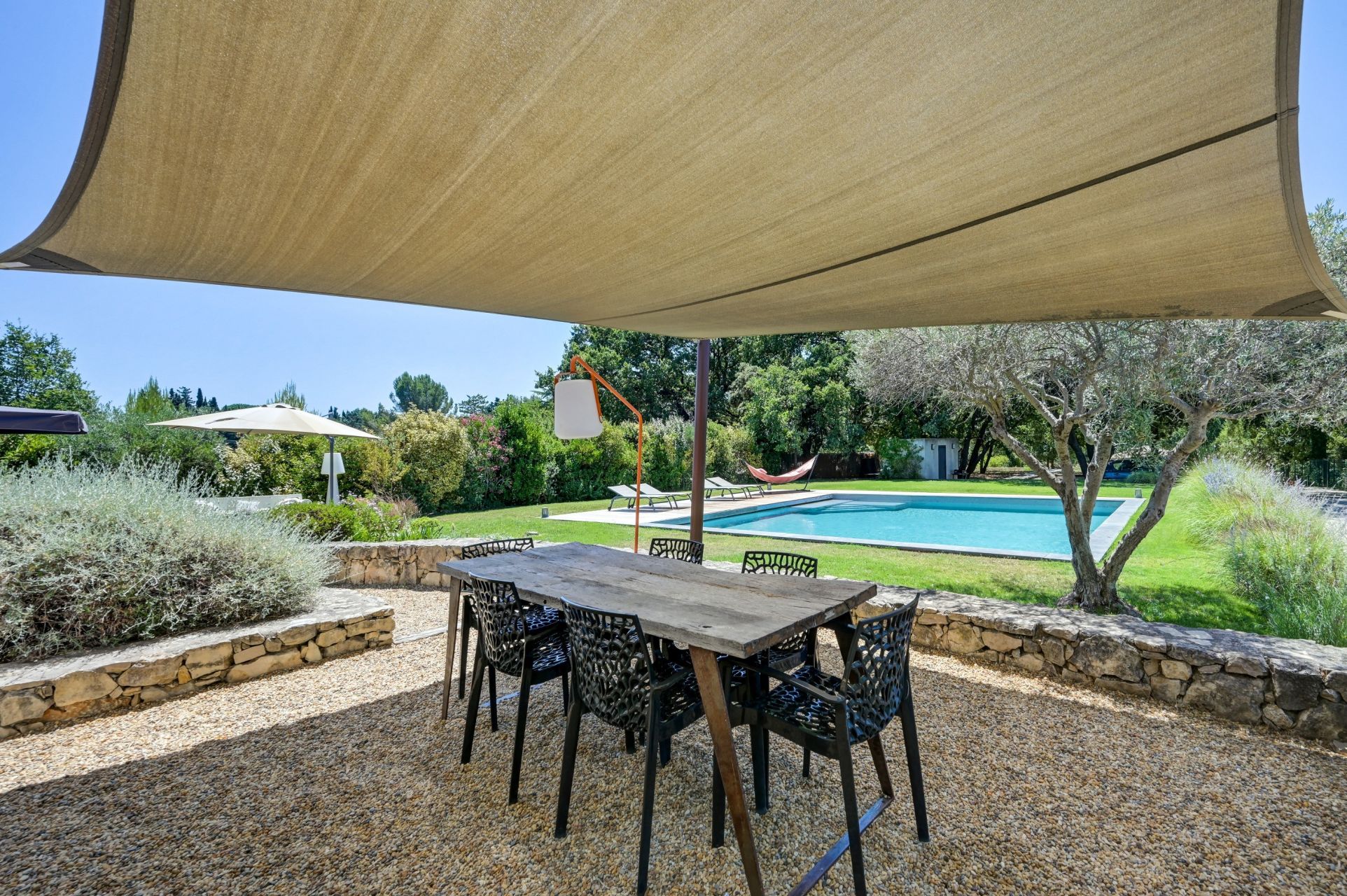 maison de luxe 6 Pièces en vente sur EGUILLES (13510)