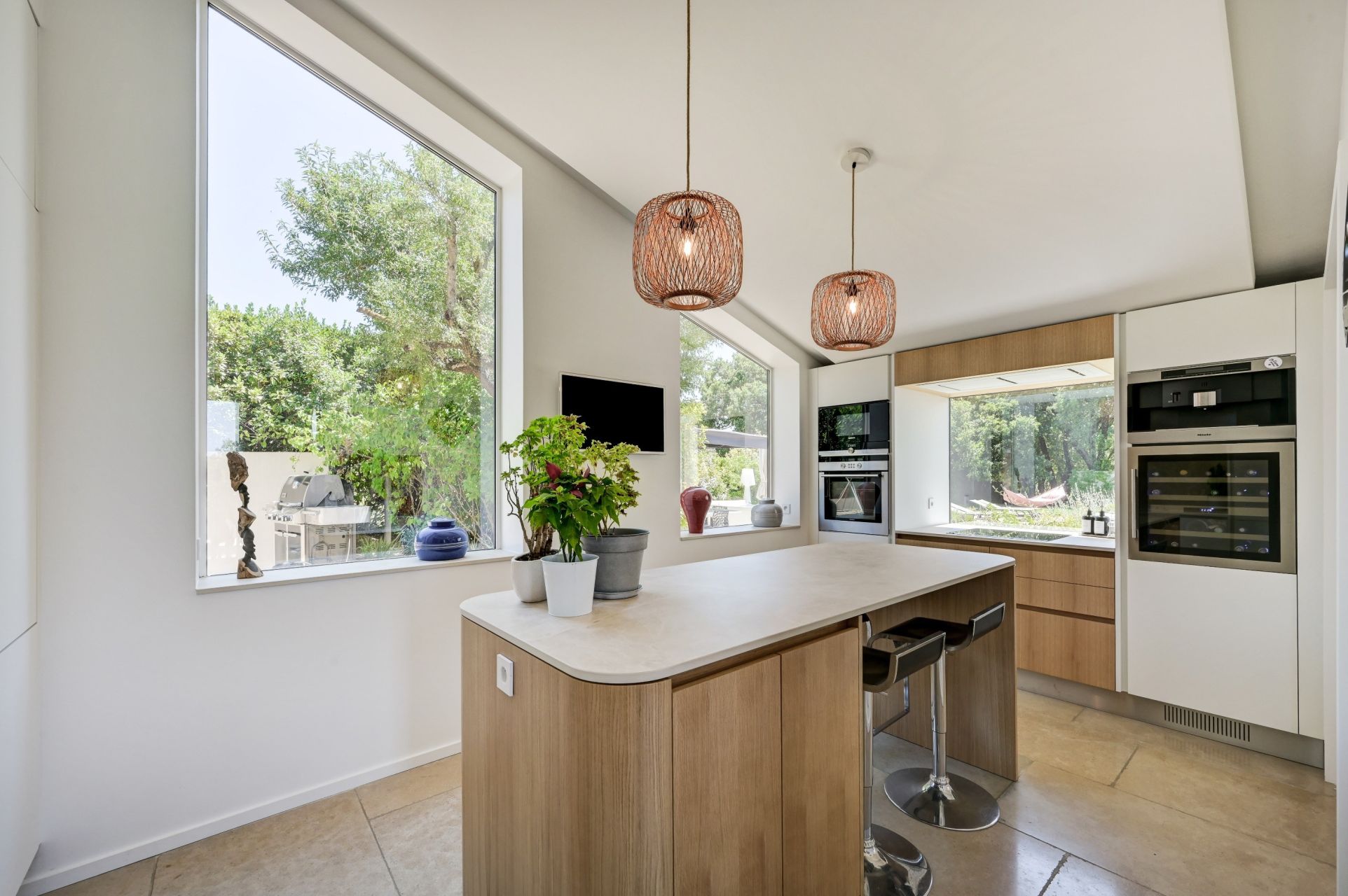 maison de luxe 6 Pièces en vente sur EGUILLES (13510)