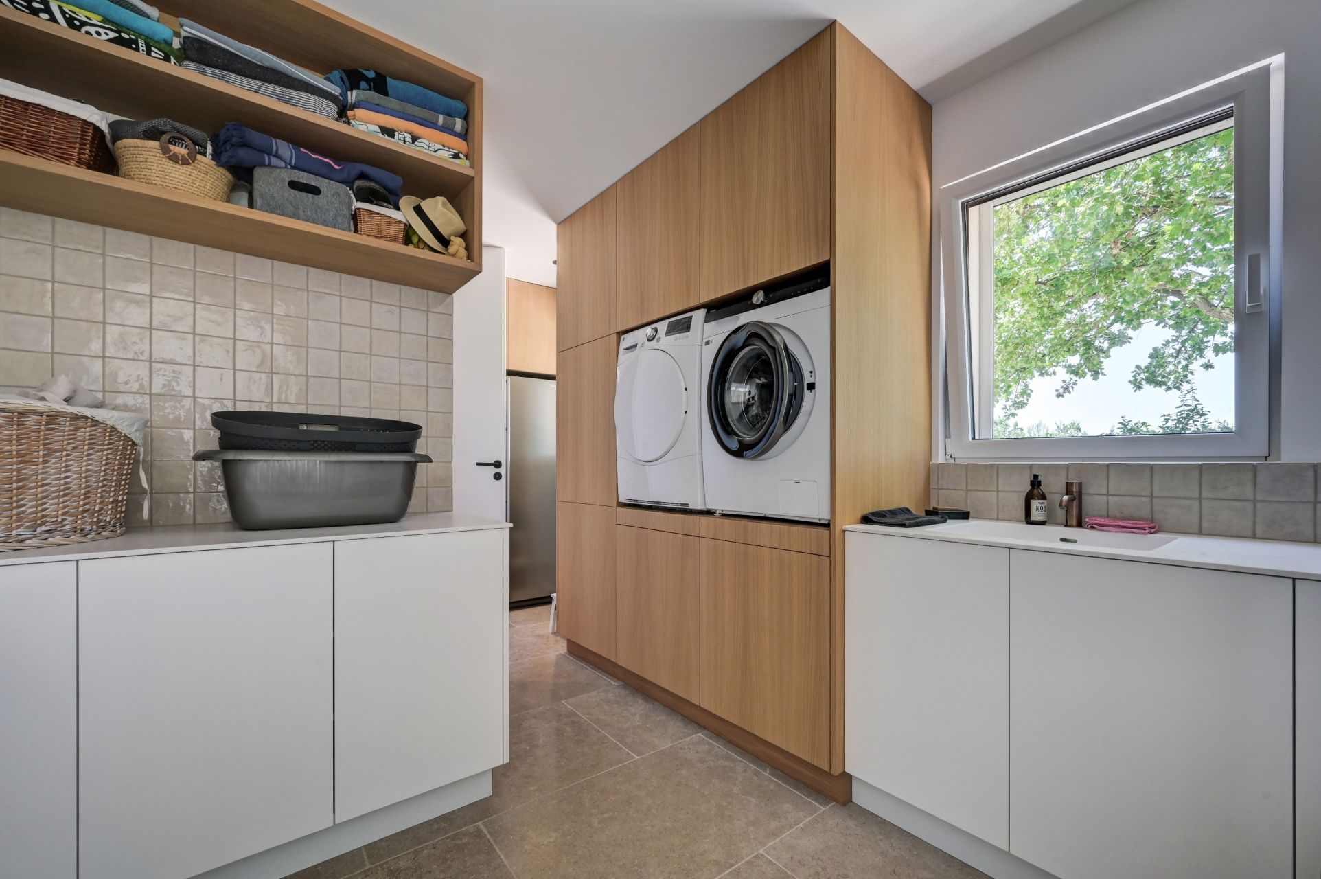 maison de luxe 6 Pièces en vente sur EGUILLES (13510)
