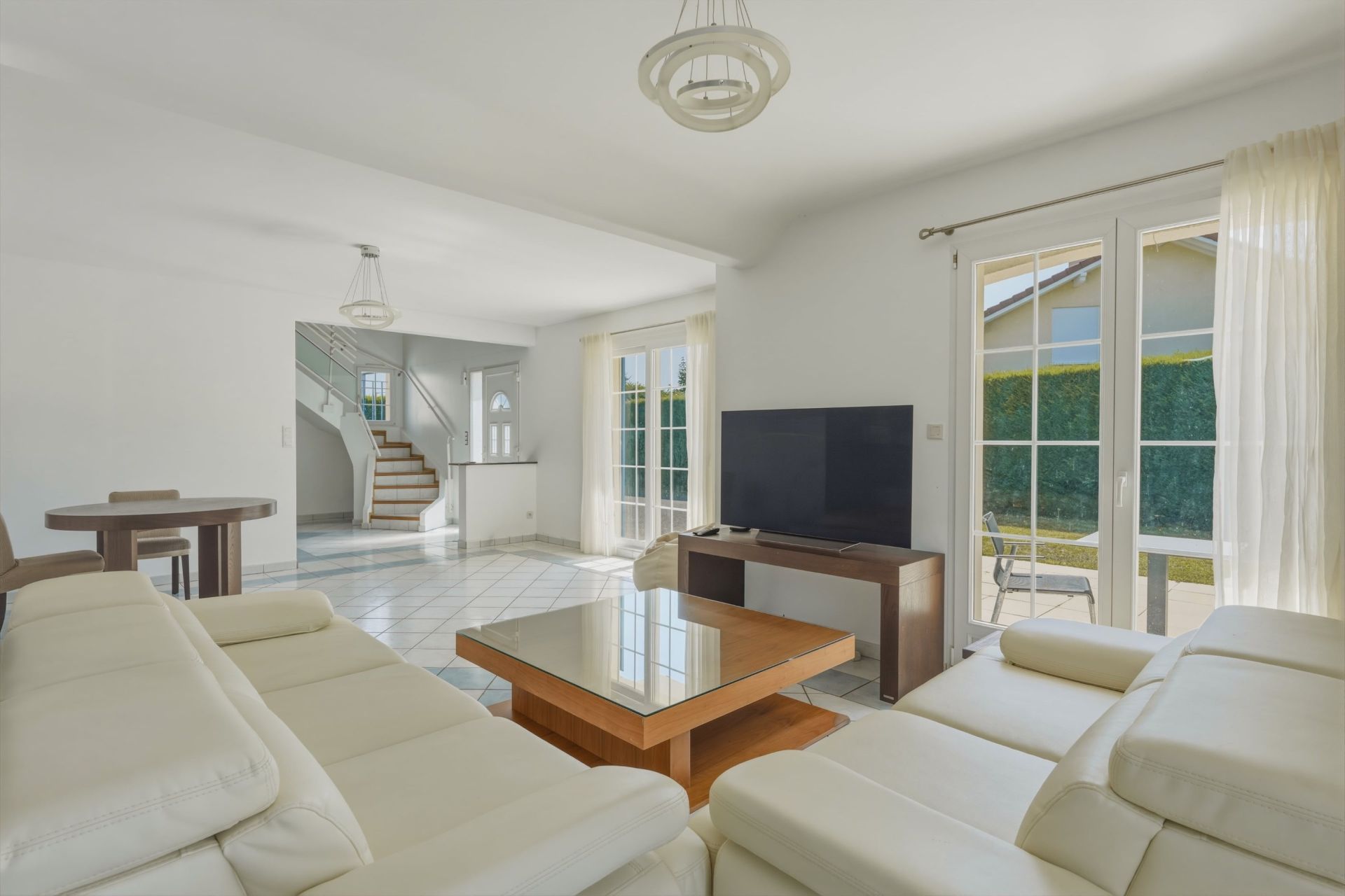maison de luxe 5 Pièces en vente sur ST GENIS POUILLY (01630)