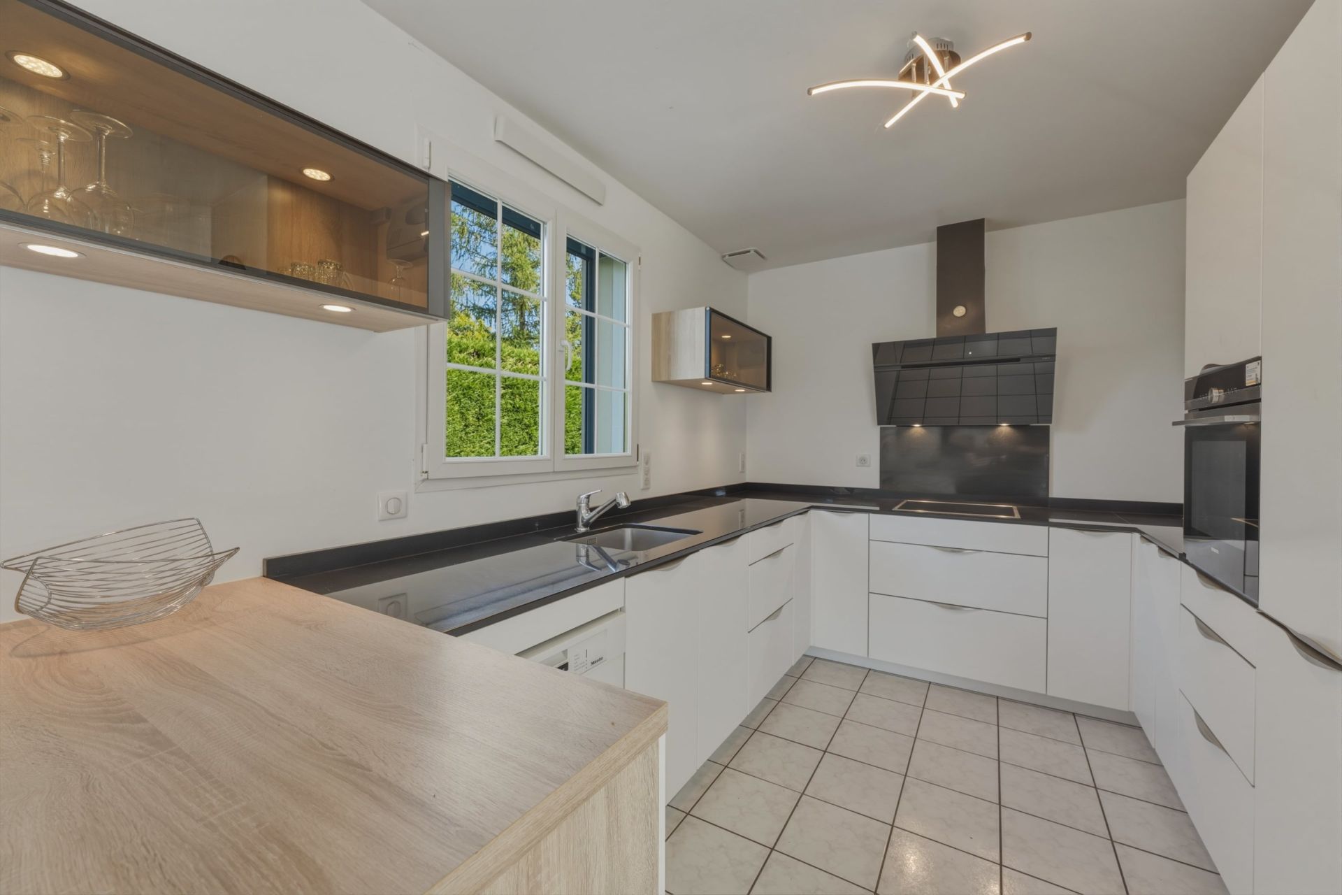 maison de luxe 5 Pièces en vente sur ST GENIS POUILLY (01630)