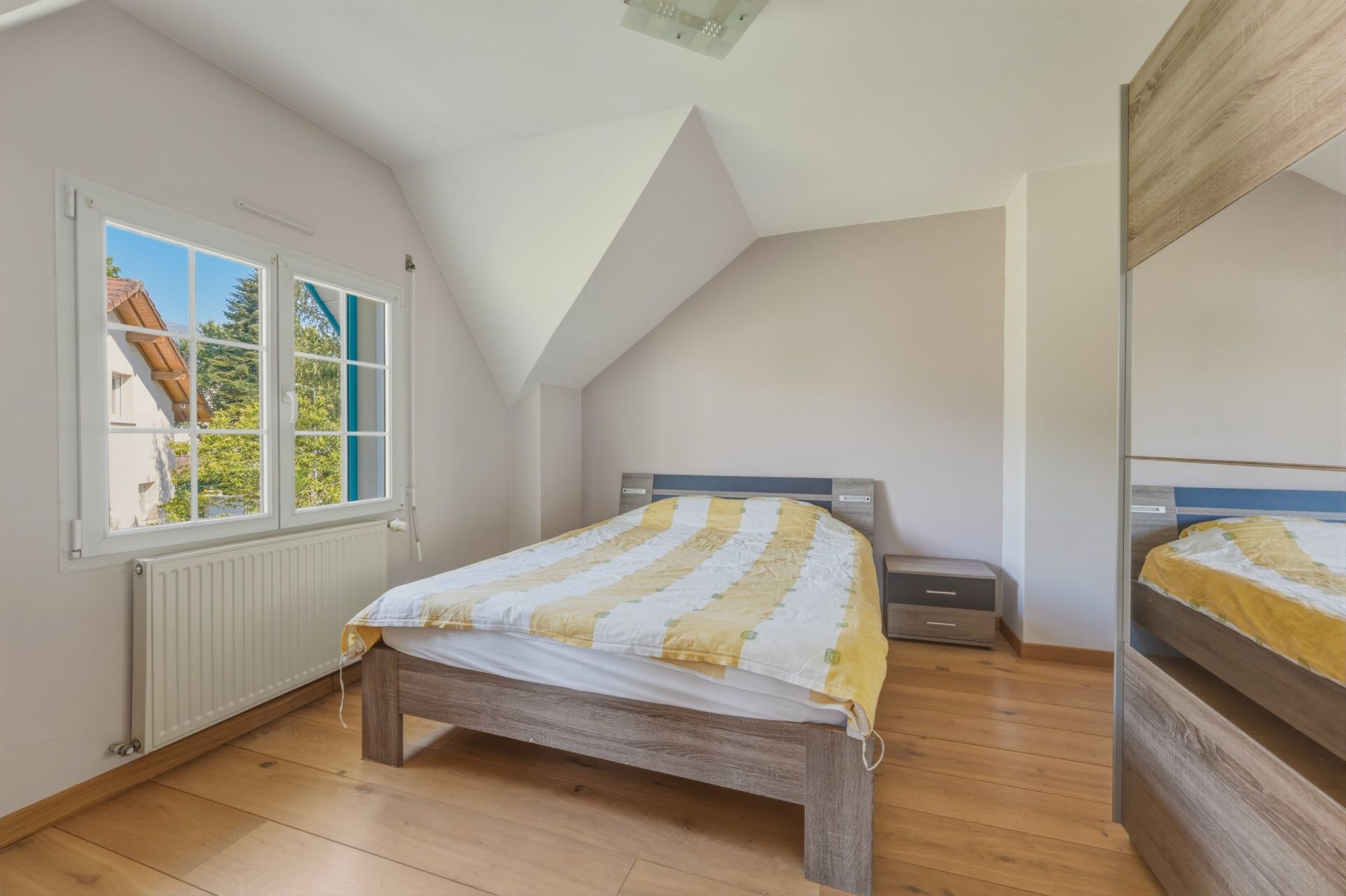 maison de luxe 5 Pièces en vente sur ST GENIS POUILLY (01630)