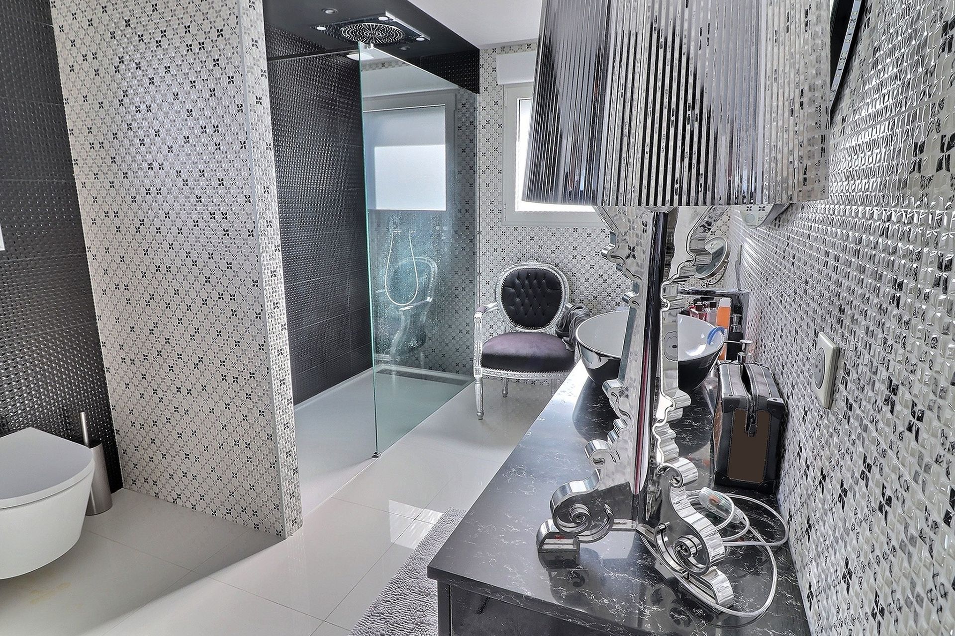 luxury house 13 Rooms for sale on PLOUGASTEL DAOULAS (29470)