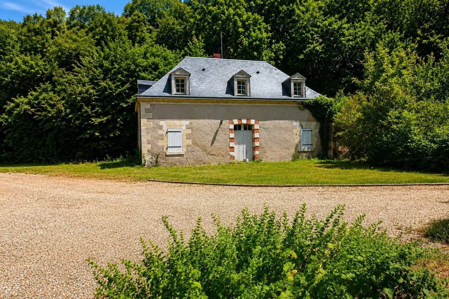 castle 17 Rooms for sale on AMBOISE (37400)