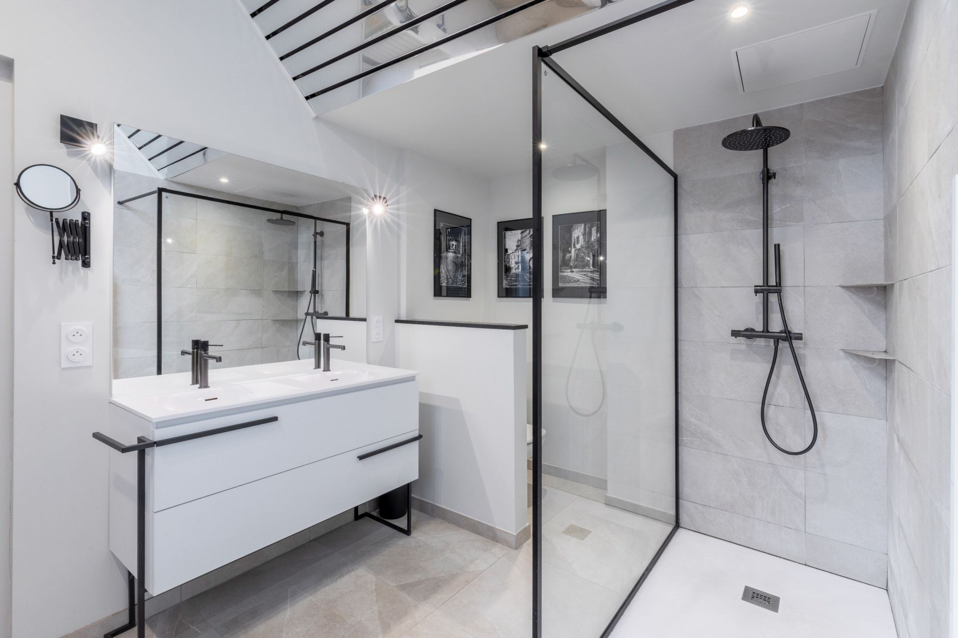 luxury apartment 6 Rooms for sale on PEZENAS (34120)