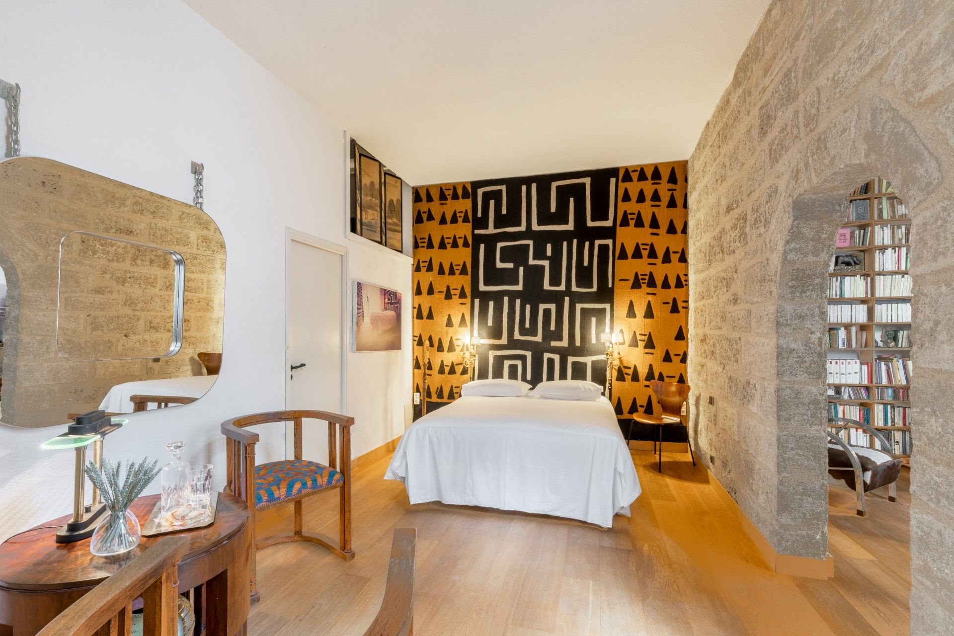 luxury apartment 6 Rooms for sale on PEZENAS (34120)