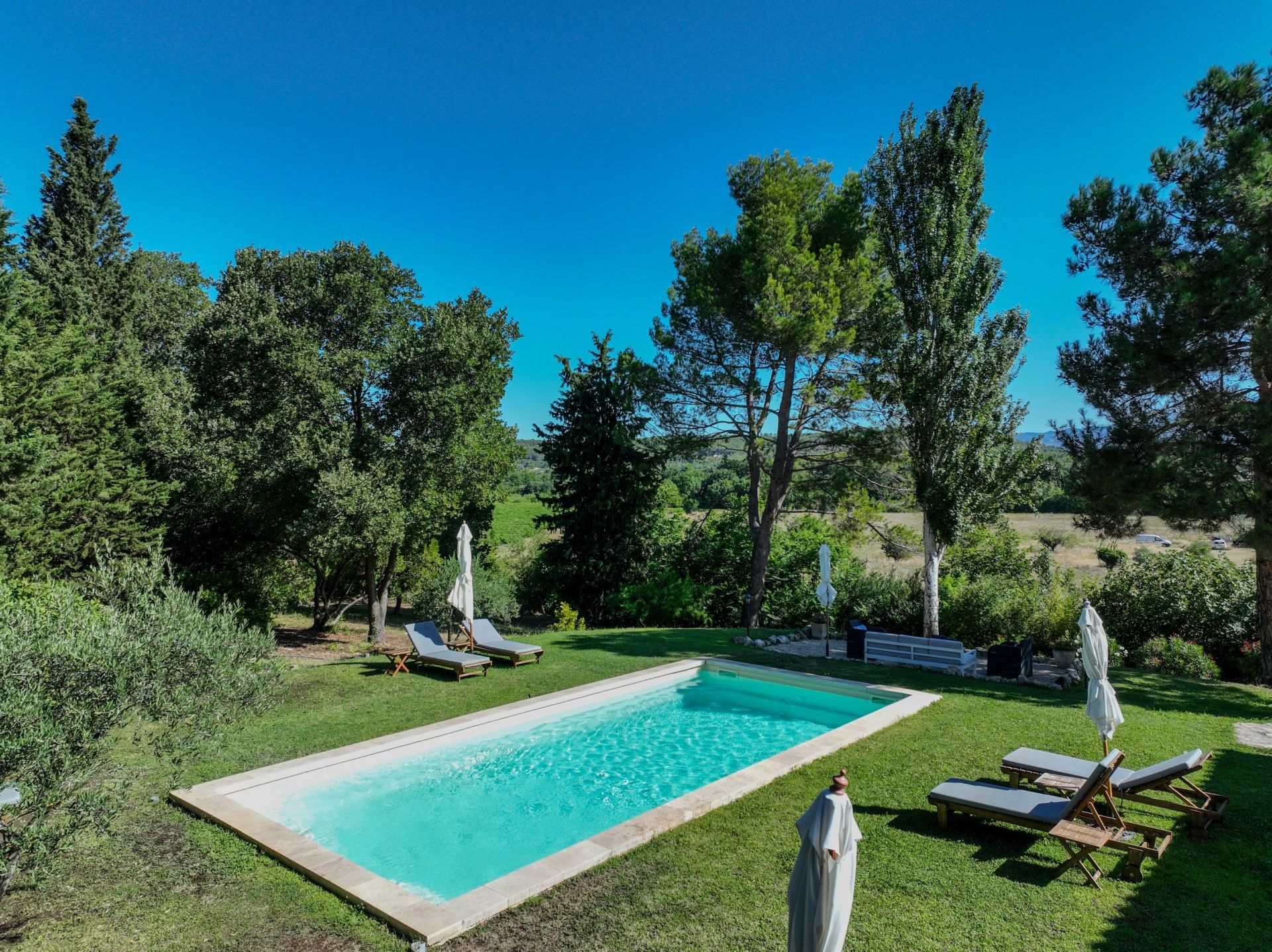 luxury house 14 Rooms for sale on ST DIDIER (84210)