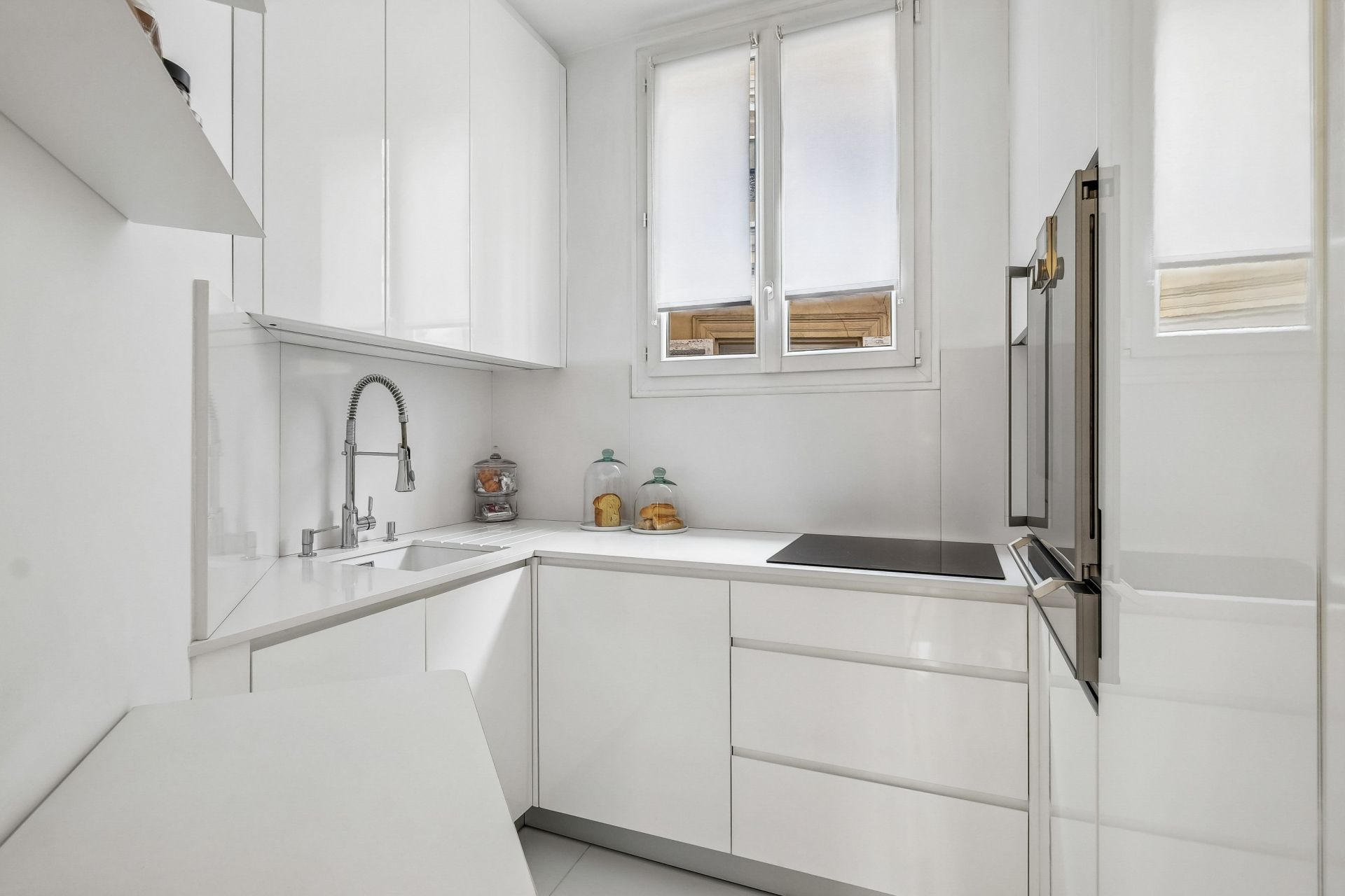 luxury apartment 4 Rooms for sale on VINCENNES (94300)