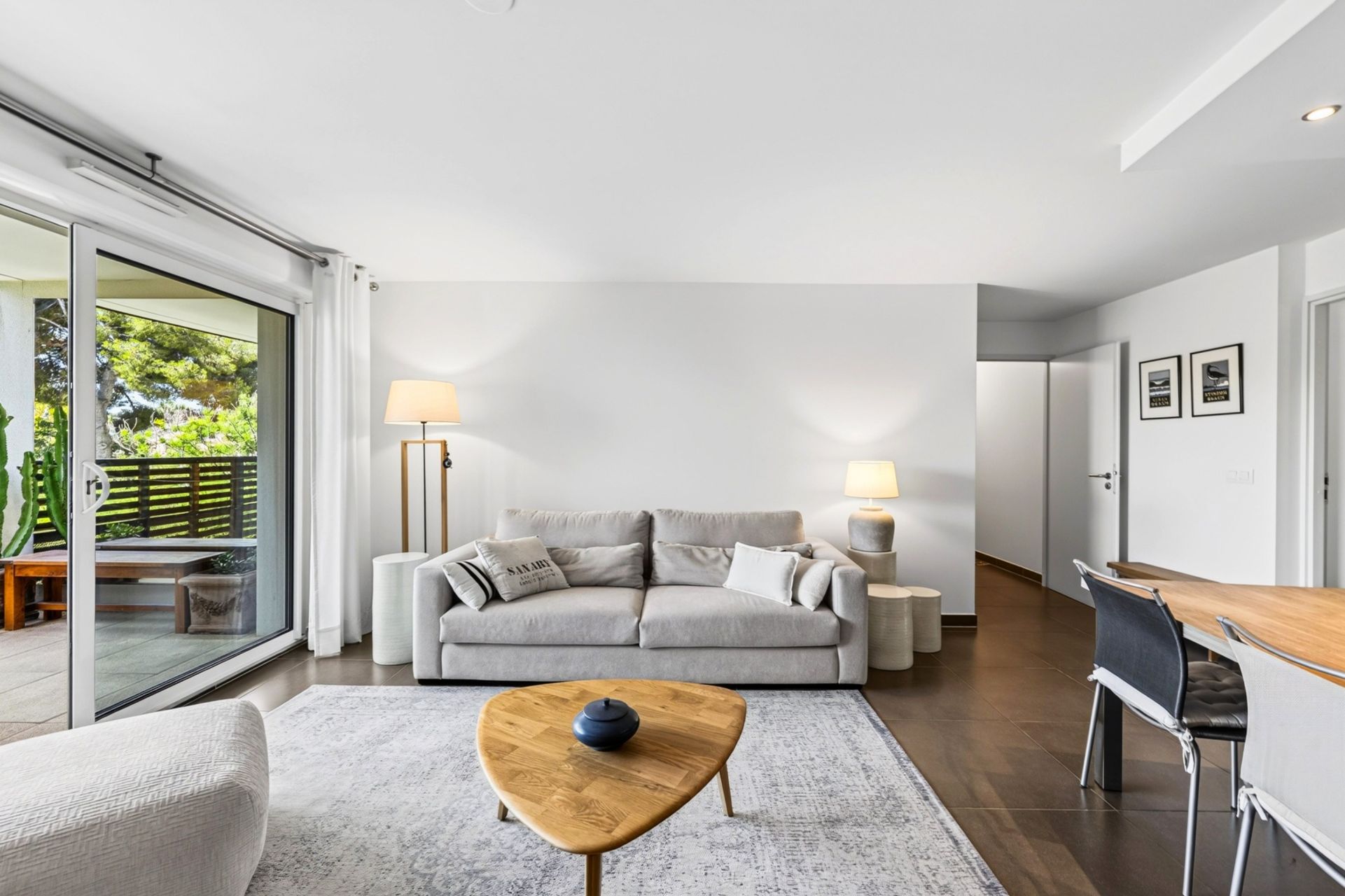 luxury apartment 3 Rooms for sale on SANARY SUR MER (83110)