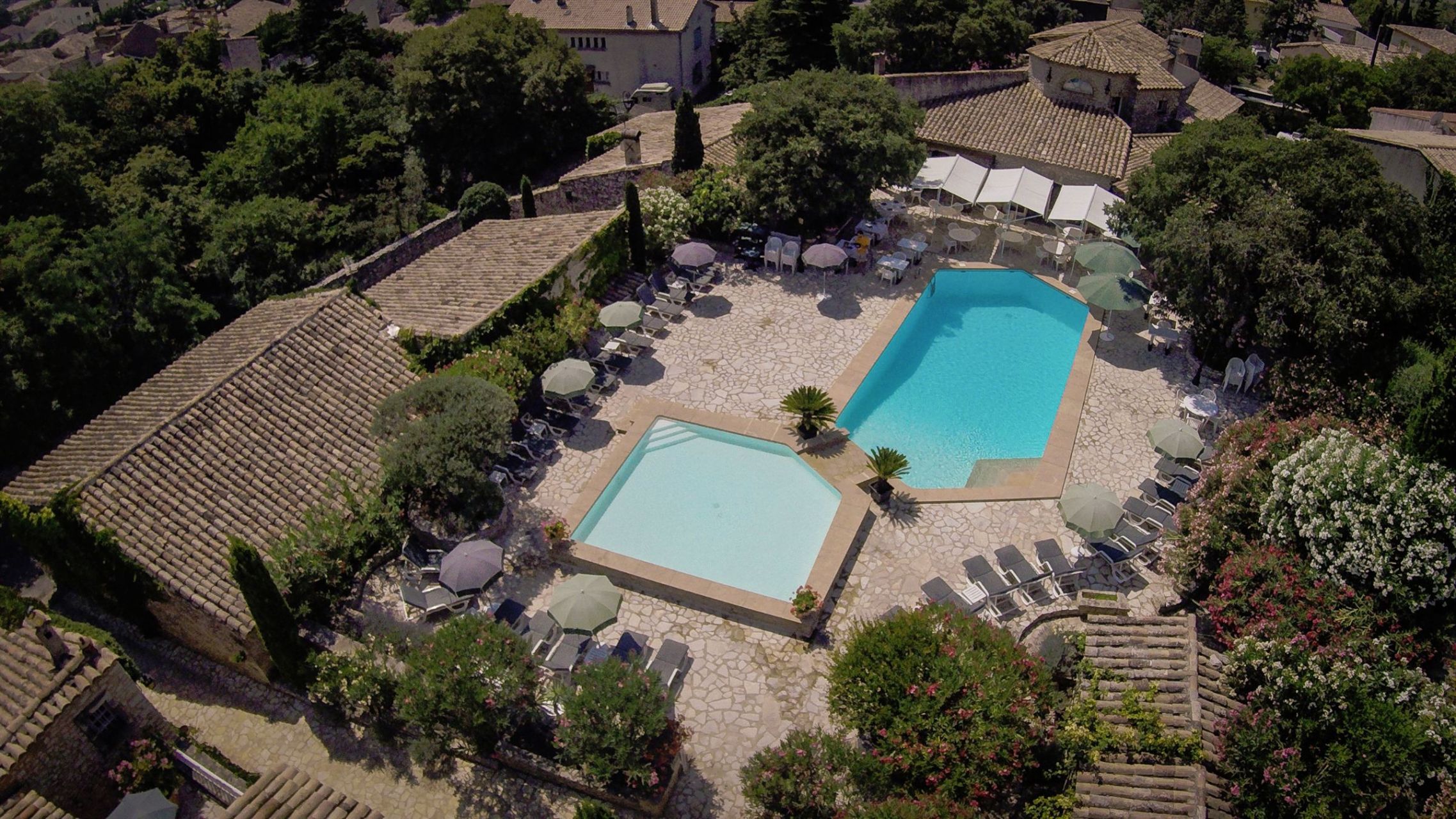 maison de luxe 44 Pièces en vente sur UZES (30700)