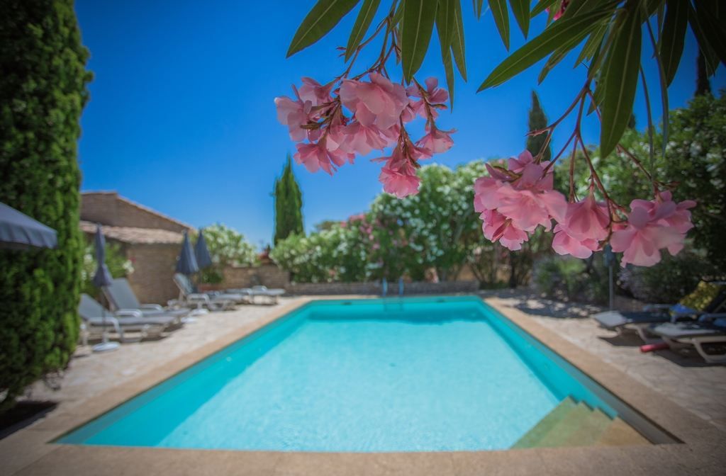 maison de luxe 44 Pièces en vente sur UZES (30700)