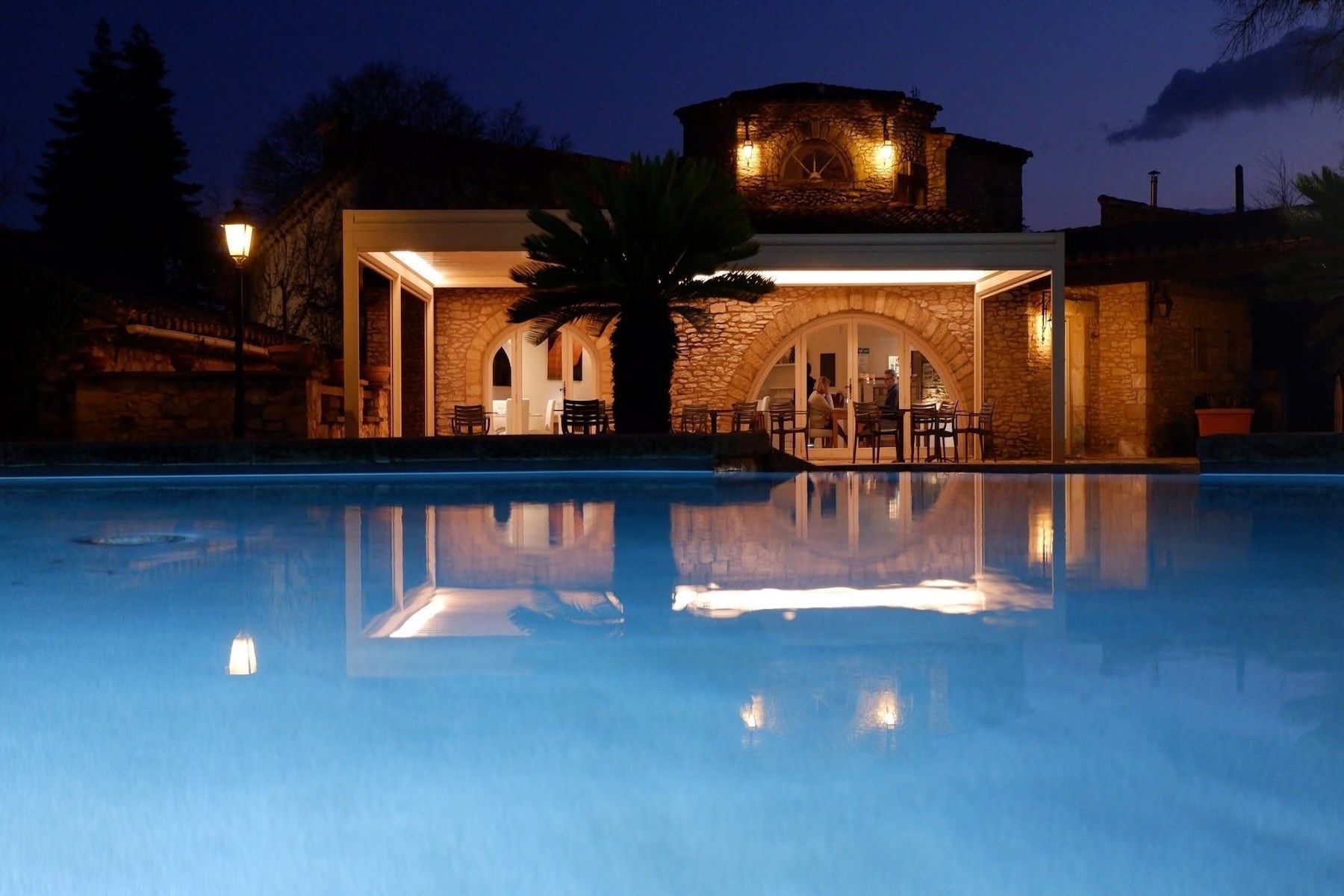 maison de luxe 44 Pièces en vente sur UZES (30700)