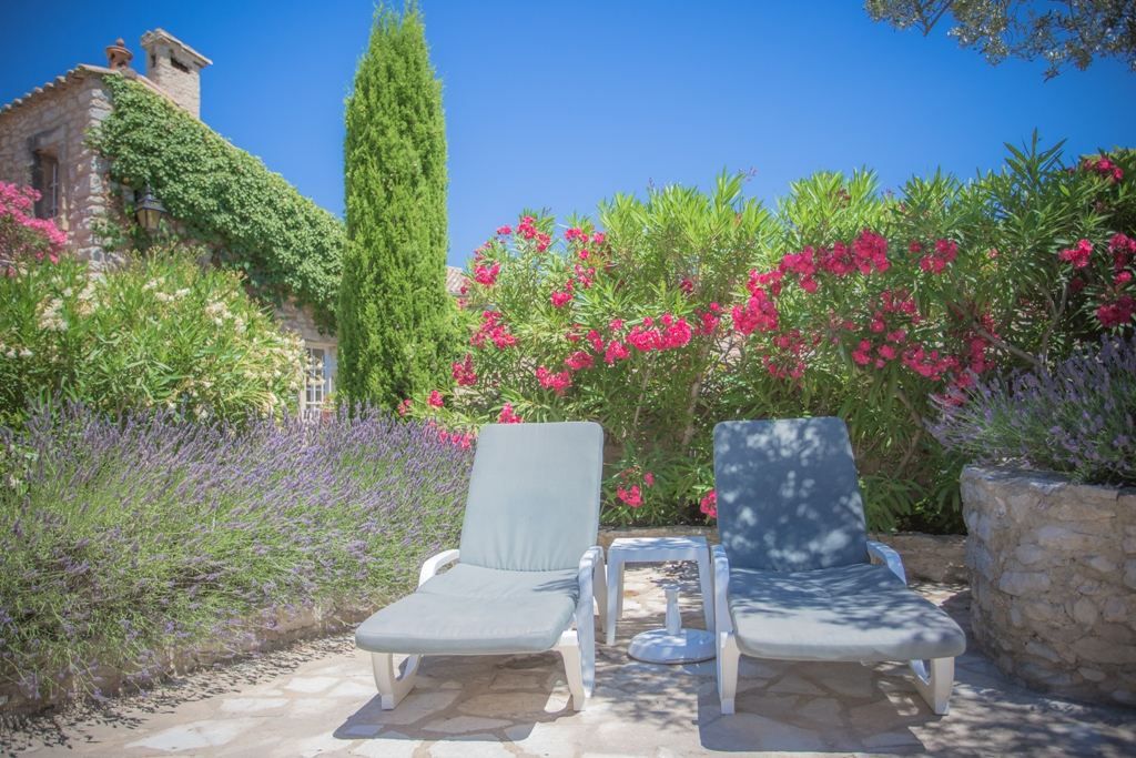 maison de luxe 44 Pièces en vente sur UZES (30700)