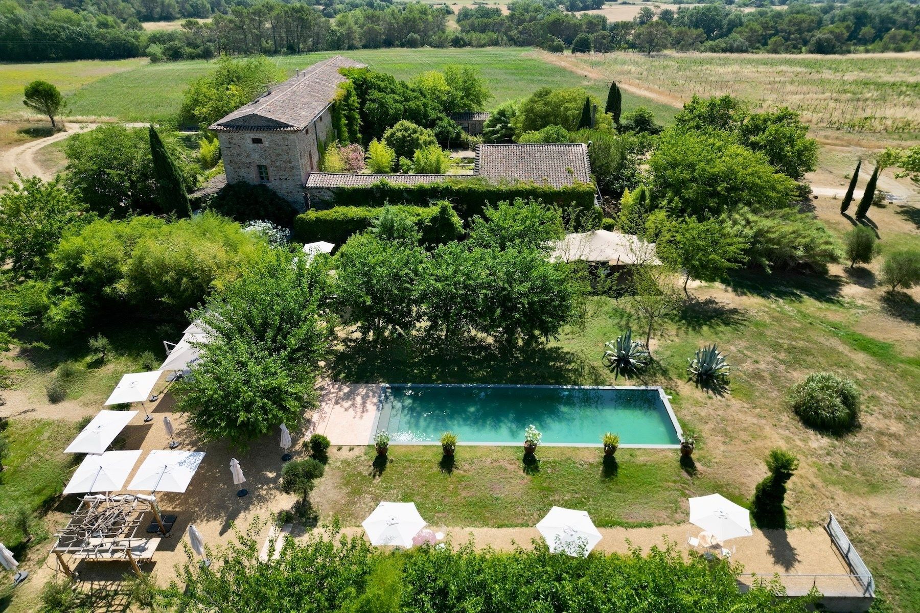 mas 13 Rooms for sale on UZES (30700)
