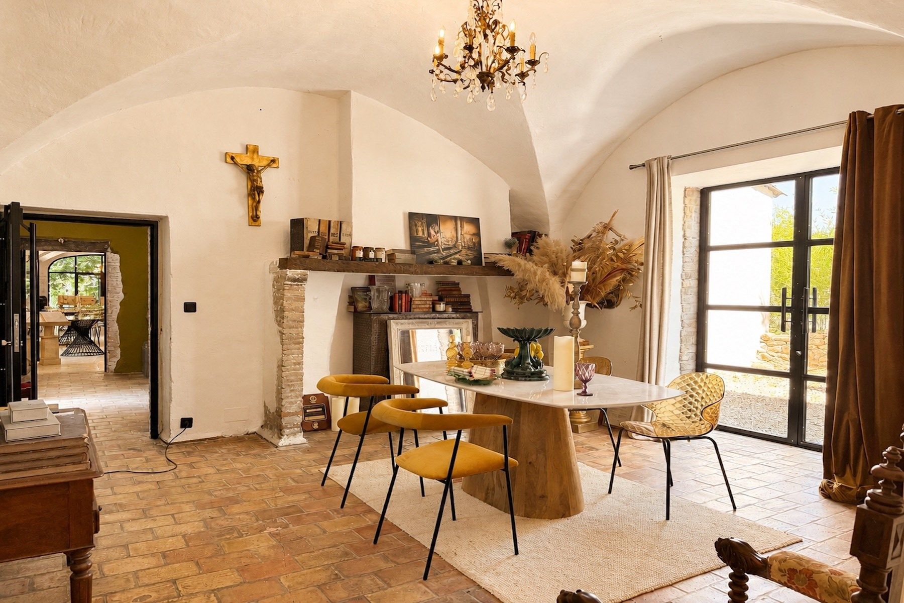 mas 13 Rooms for sale on UZES (30700)