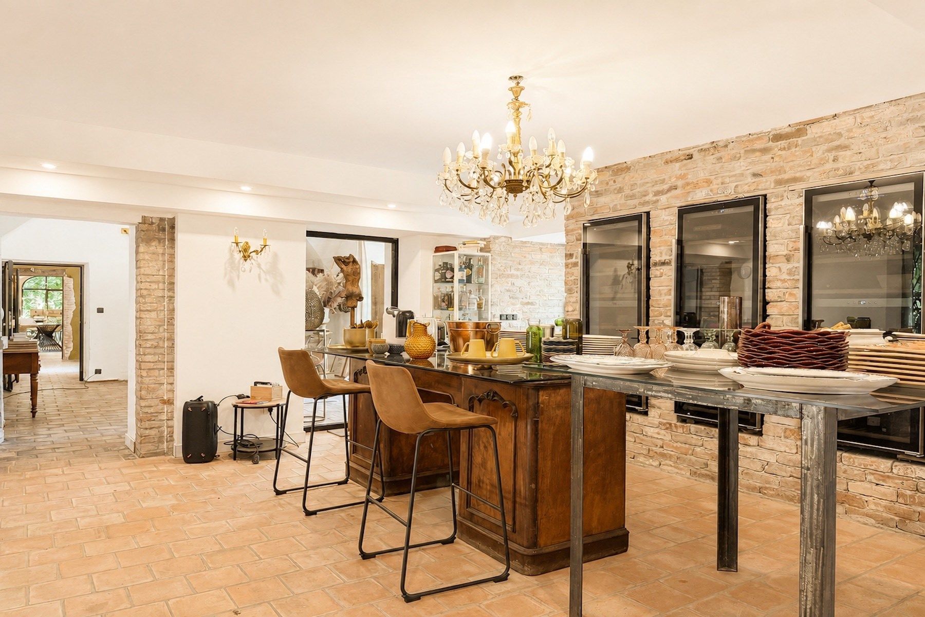 mas 13 Rooms for sale on UZES (30700)
